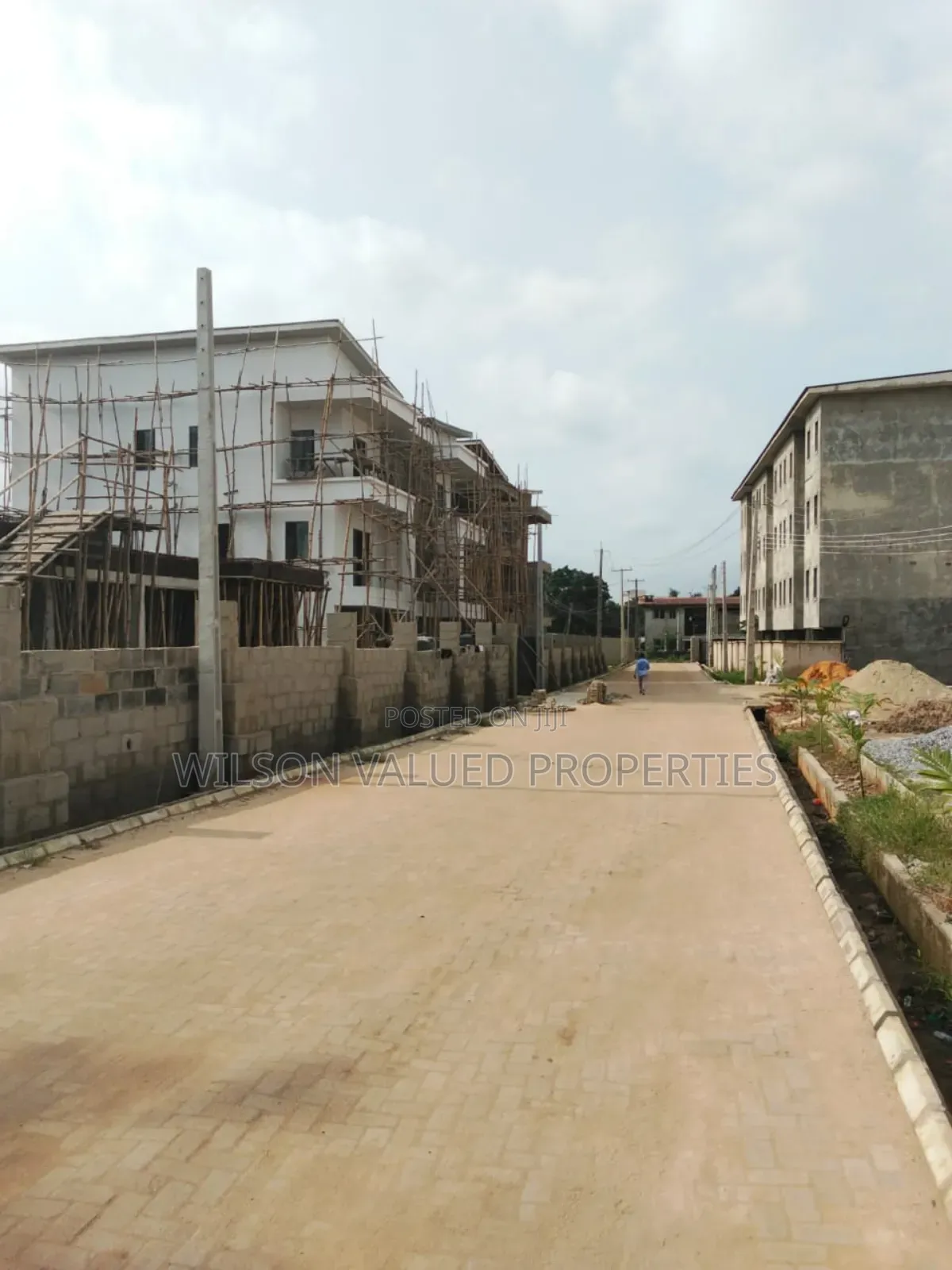 Large Office And Shop Space For Sale In Ikeja Gra in Ikeja GRA