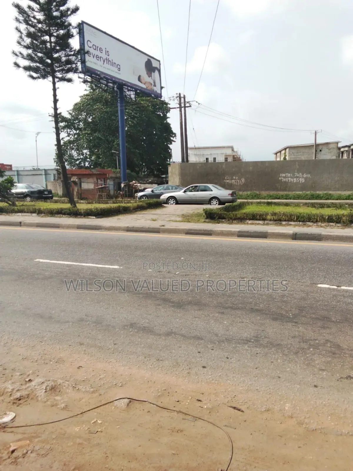 Large Office And Shop Space For Sale In Ikeja Gra in Ikeja GRA