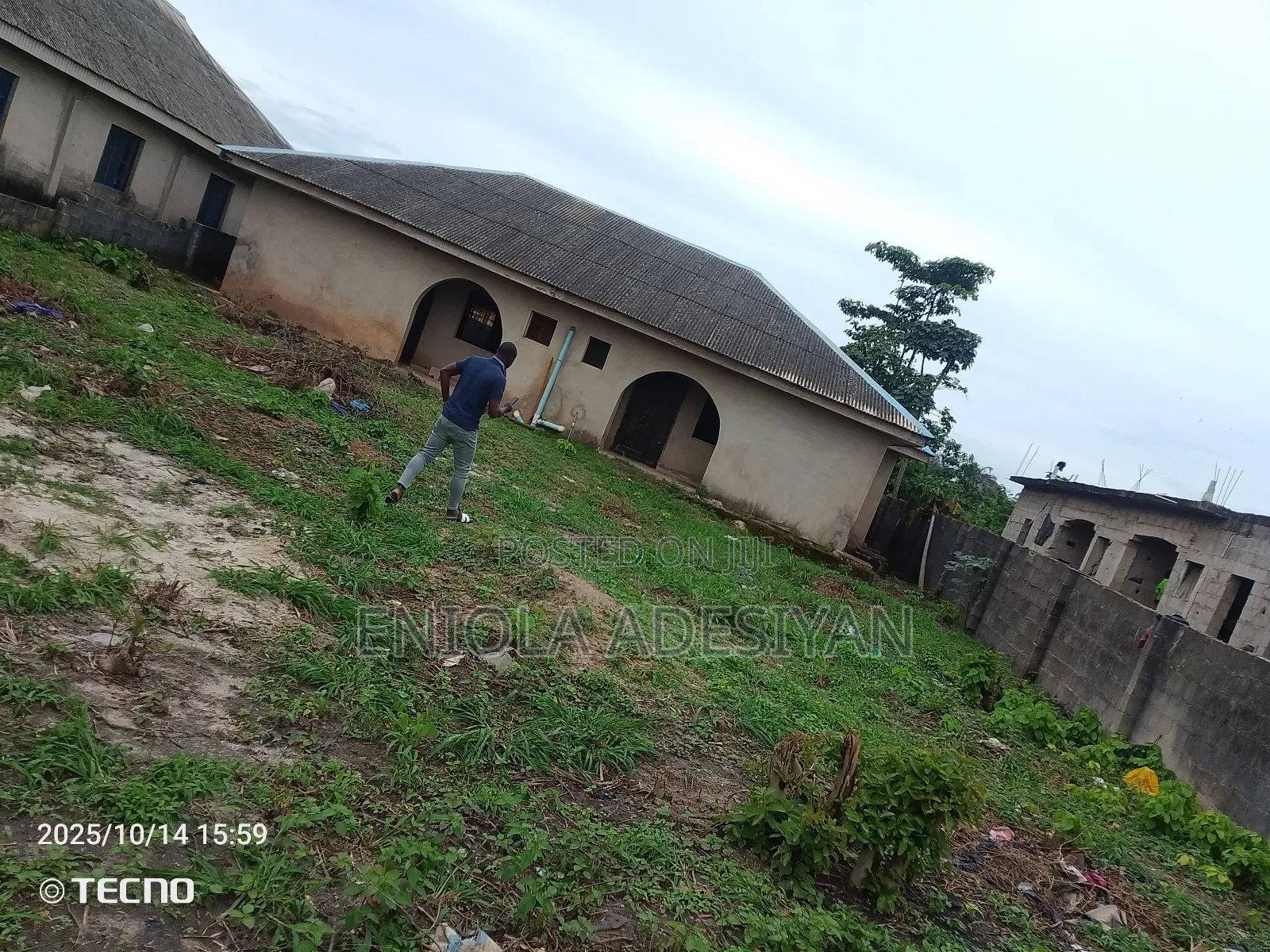 4bdrm Block of Flats in Mr Biggs, Igbogbo for sale in Igbogbo