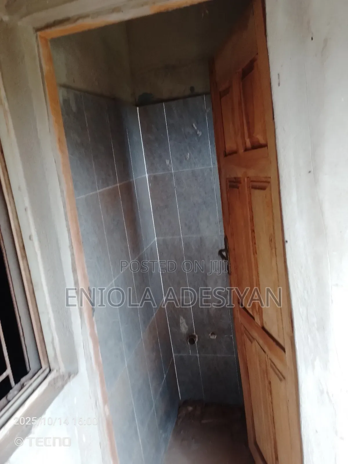 4bdrm Block of Flats in Mr Biggs, Igbogbo for sale in Igbogbo