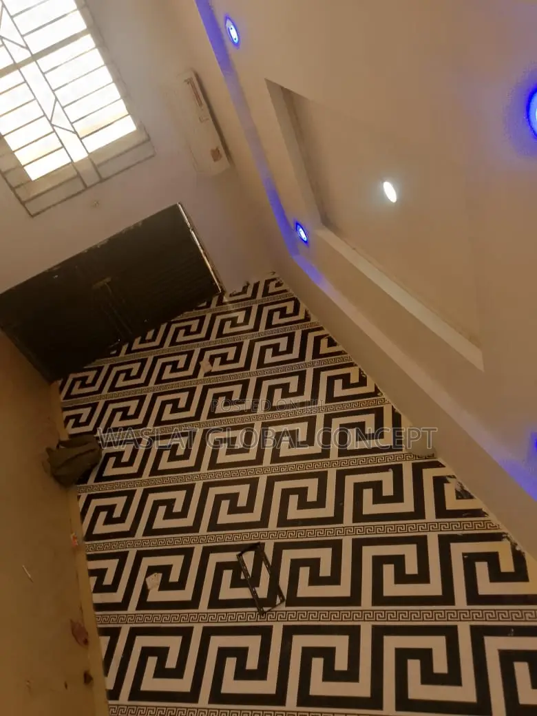 A Room Selfcontain at Famson Area, Igbona, Osogbo in Osogbo