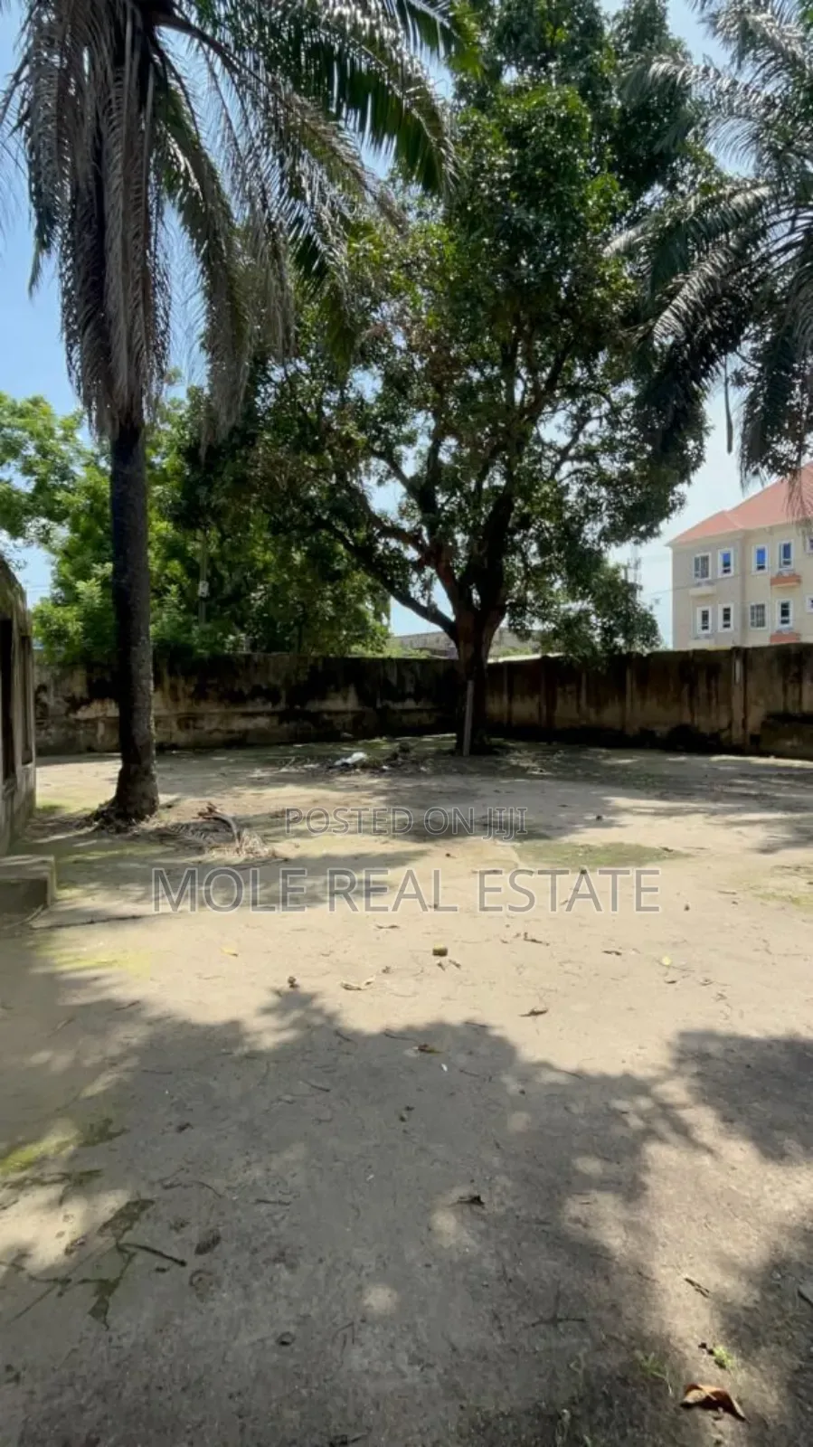 806sqm Middle Land Cowrie Creek Estate Ikate Leki in Ikate