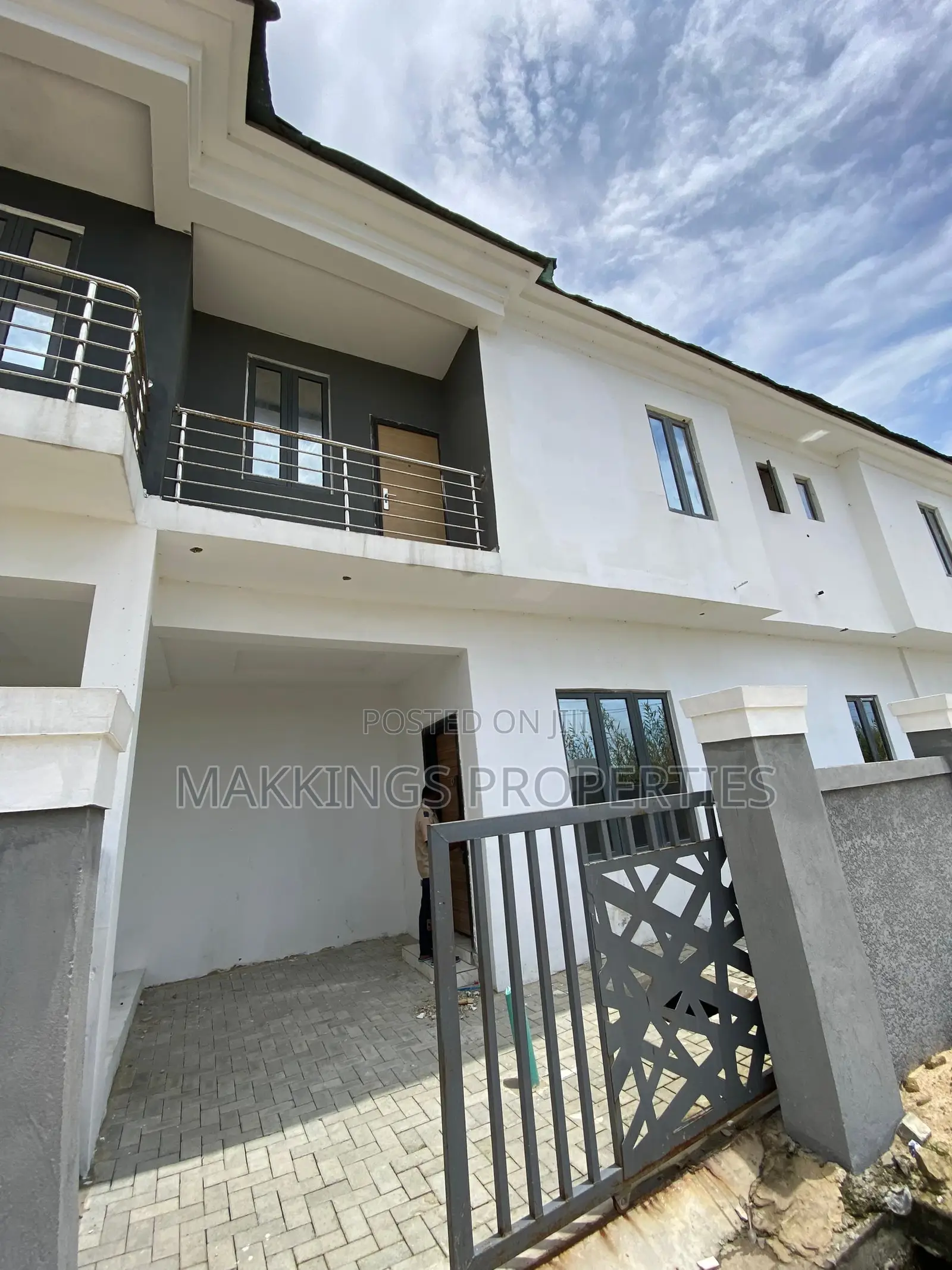 4bdrm Apartment in Ikota for rent in Ikota