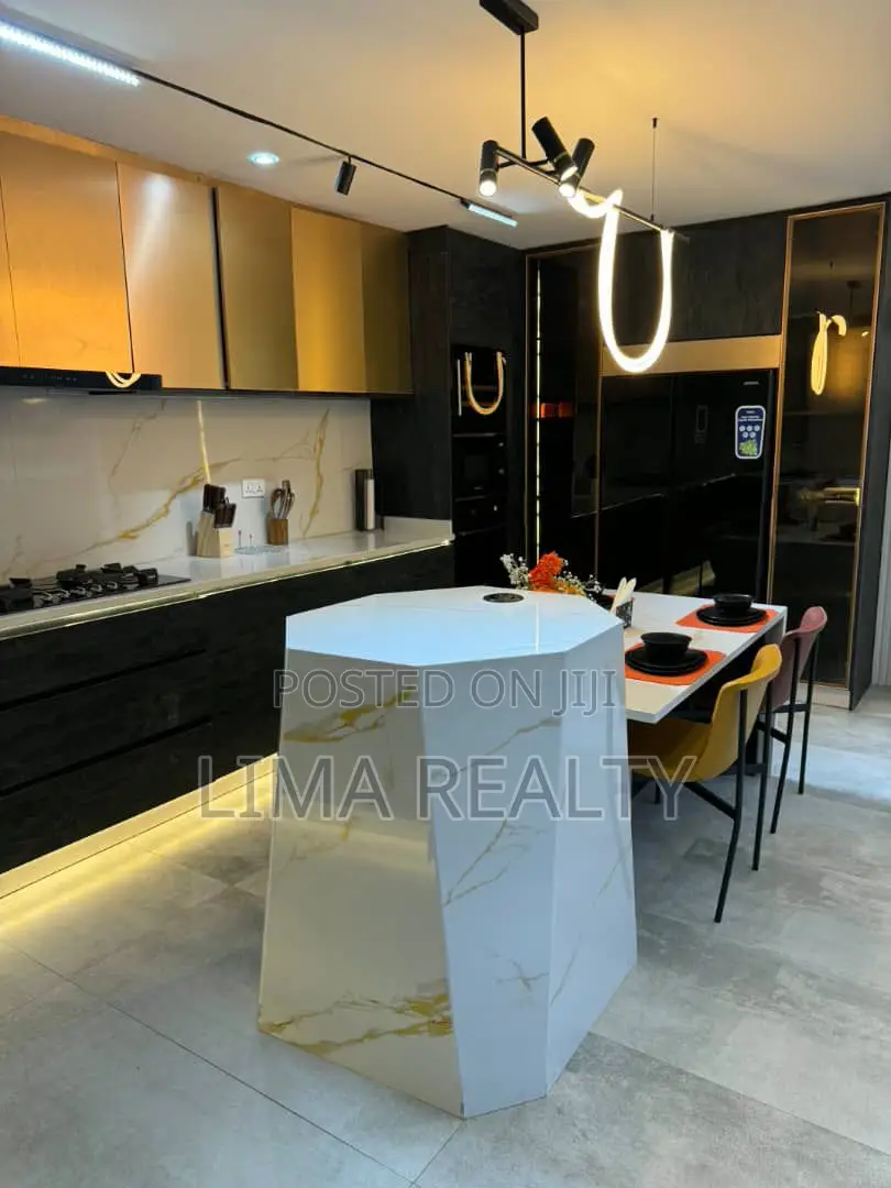 Luxury Unit of 3 Bedrooms in Jahi