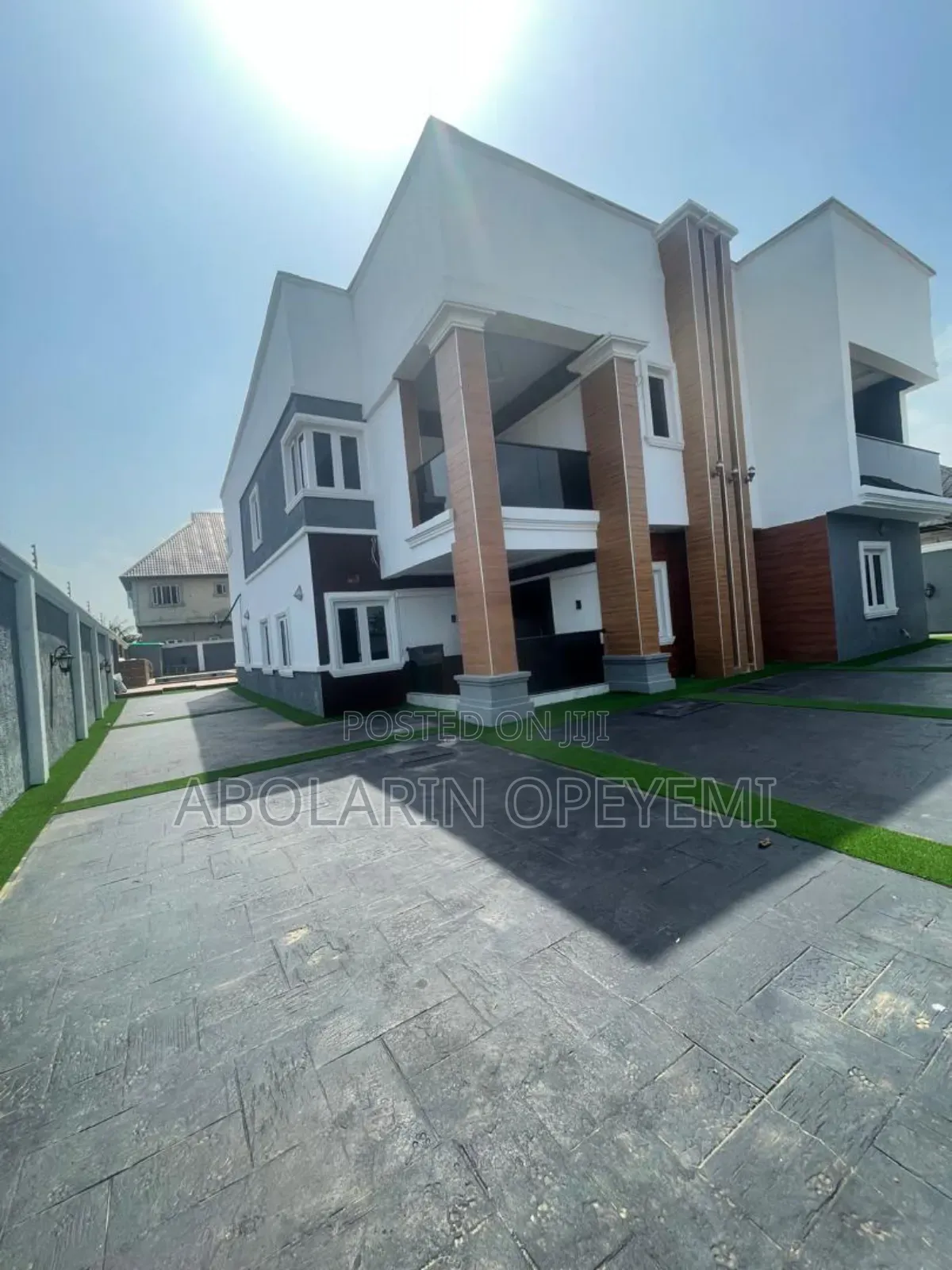 6bdrm Duplex in Unilag Estate, GRA Phase 1 for sale in GRA Phase 1