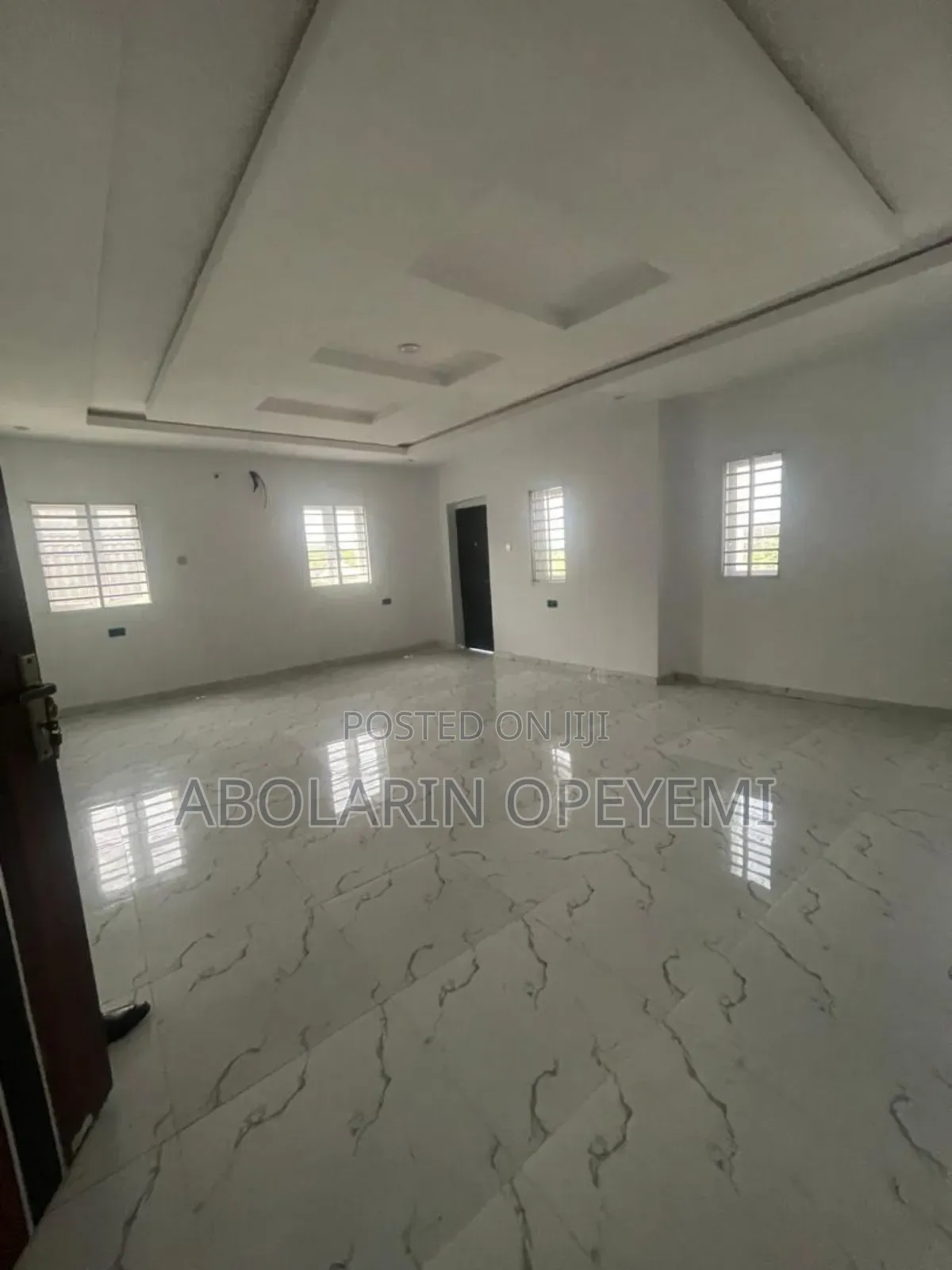 6bdrm Duplex in Unilag Estate, GRA Phase 1 for sale in GRA Phase 1