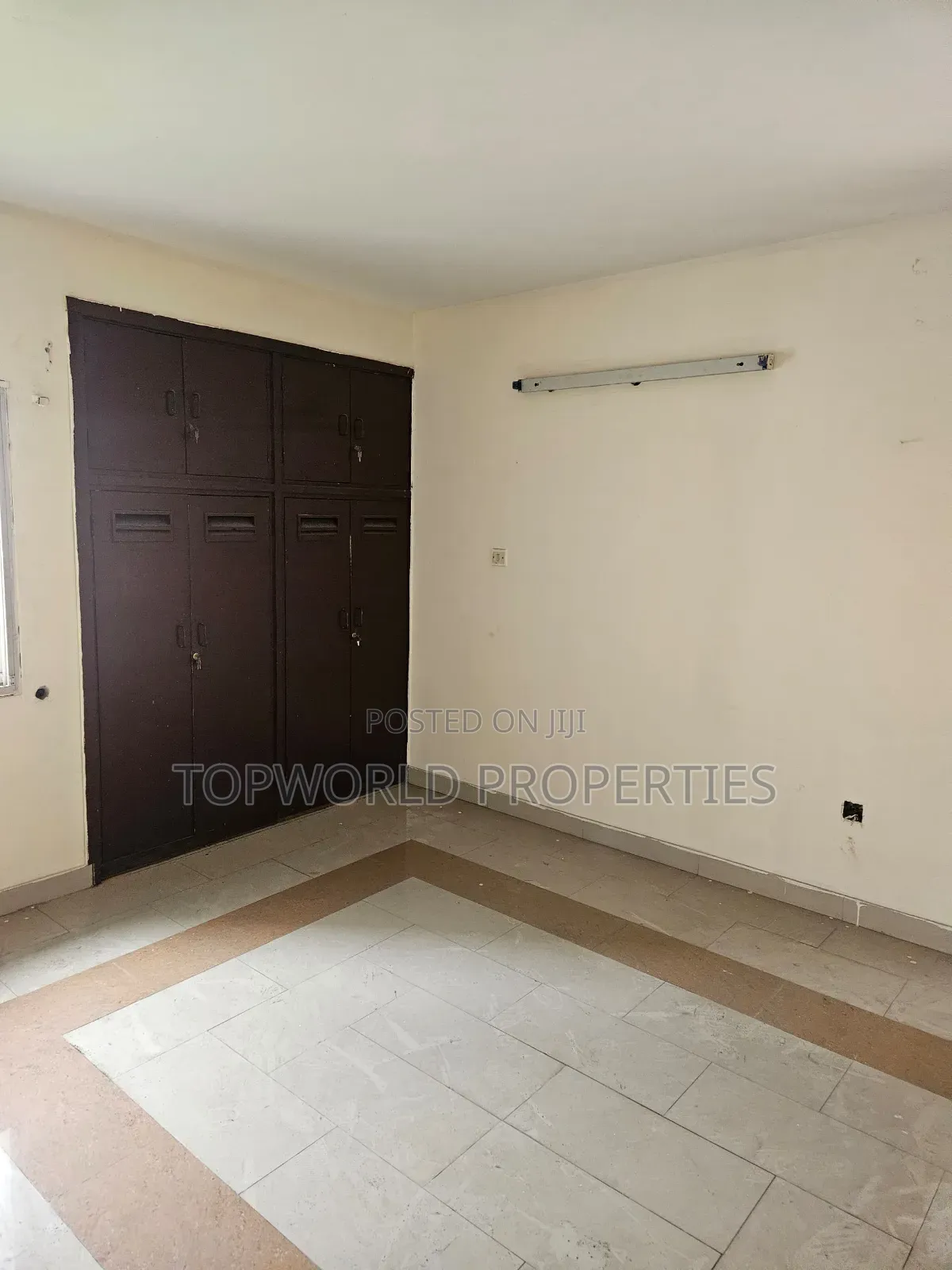 Furnished 2bdrm Block of Flats in Surulere for sale in Surulere