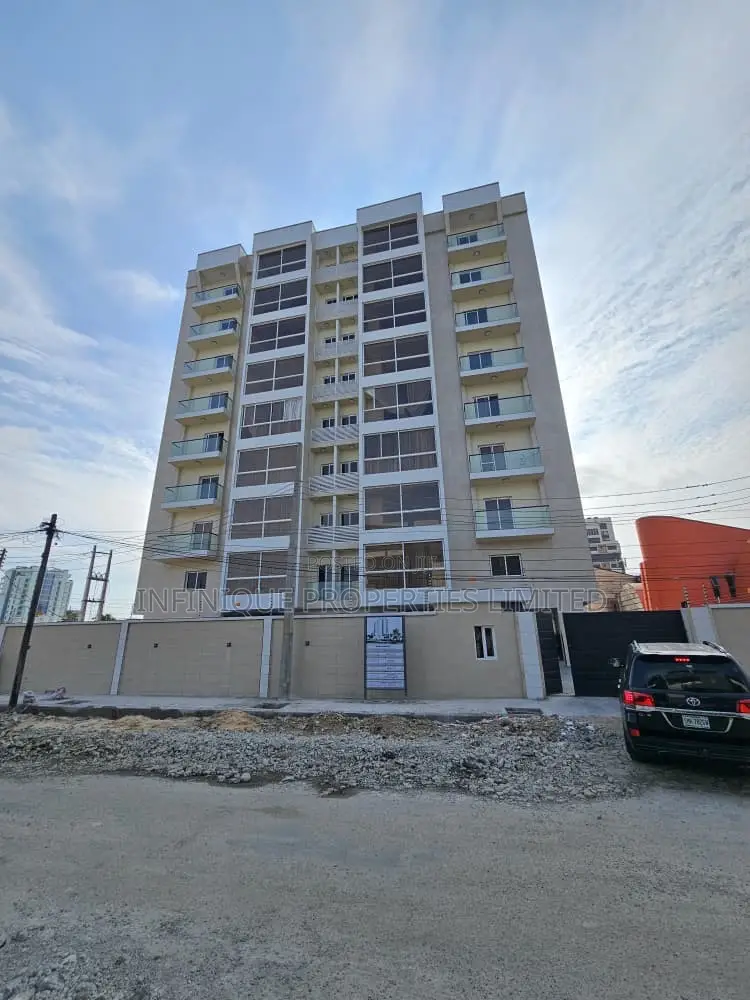 4bdrm Maisonette in Victoria Island for sale in Victoria Island