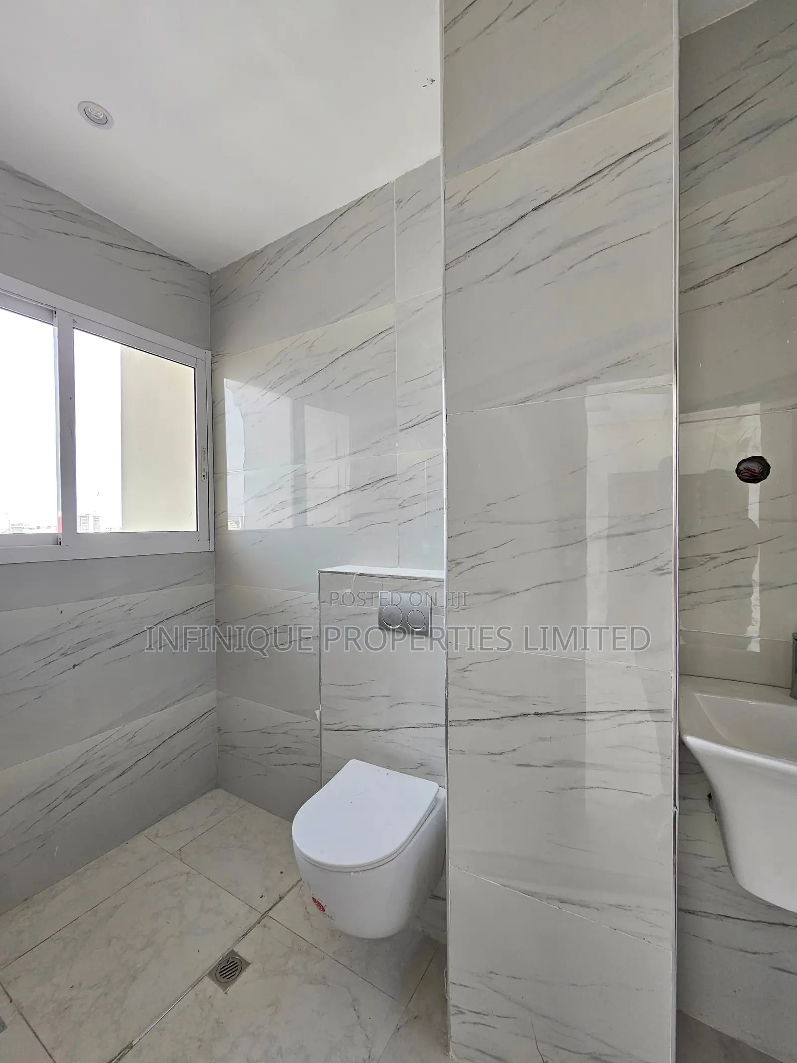 4bdrm Maisonette in Victoria Island for sale in Victoria Island