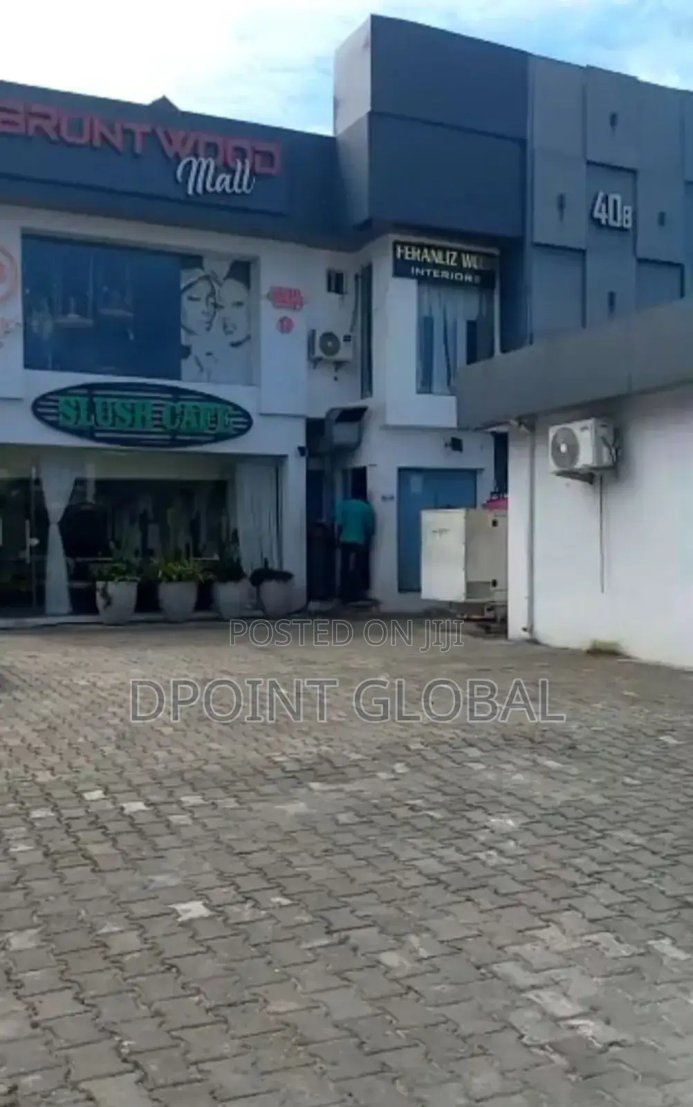 A Plaza in Lekki in Lekki