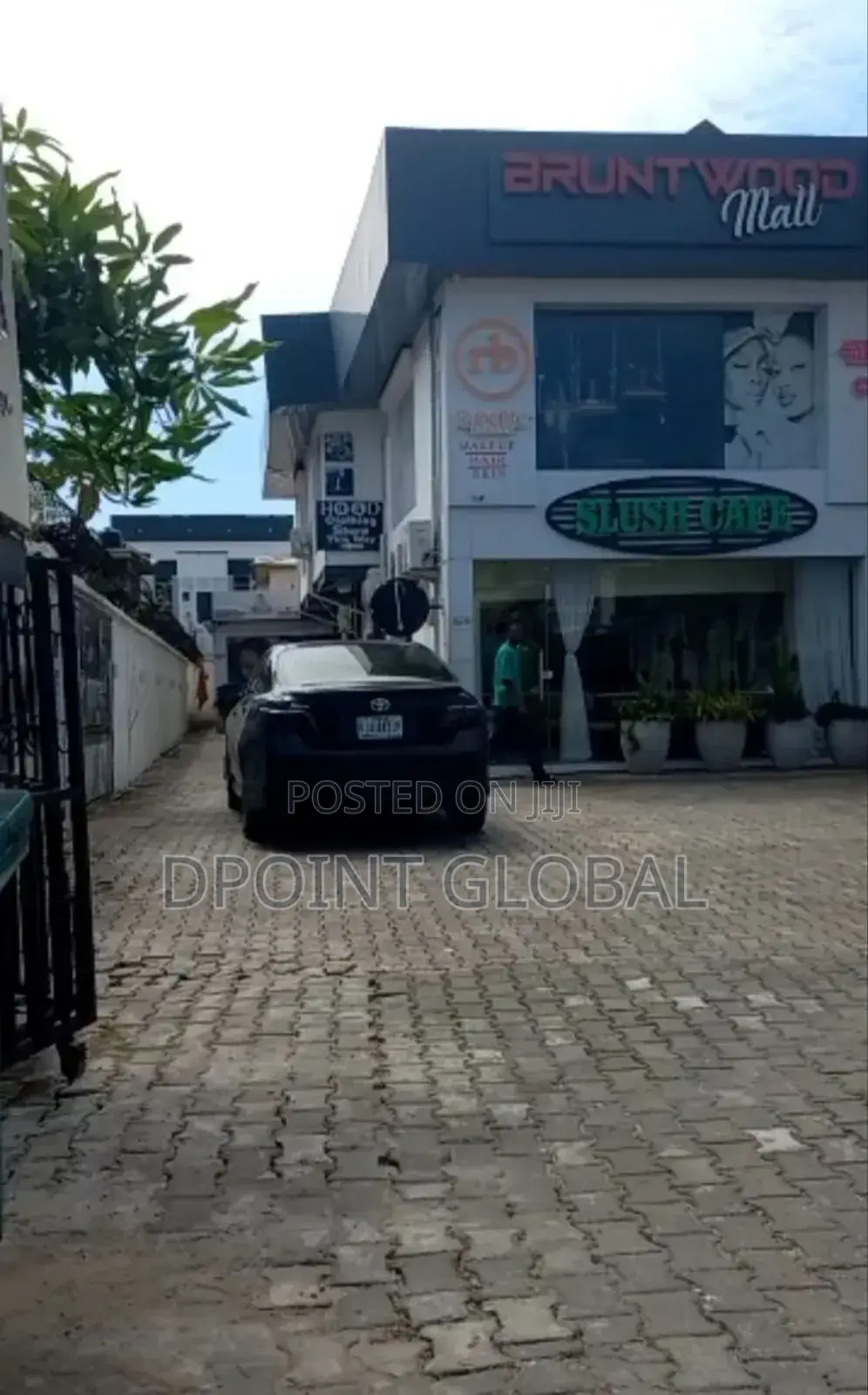 A Plaza in Lekki in Lekki