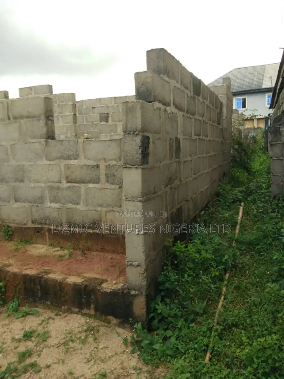 3bdrm Bungalow in Agric Road, Igando / Ikotun/Igando for sale in Igando / Ikotun/Igando