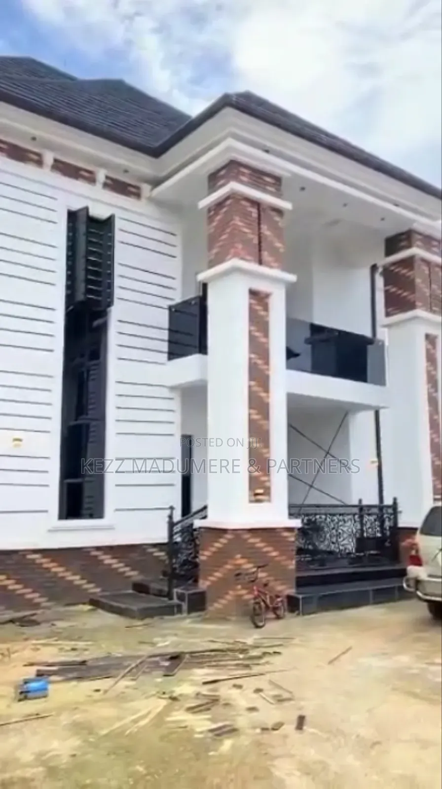 4bdrm Duplex in Imsu Staff Quarters for sale in Owerri
