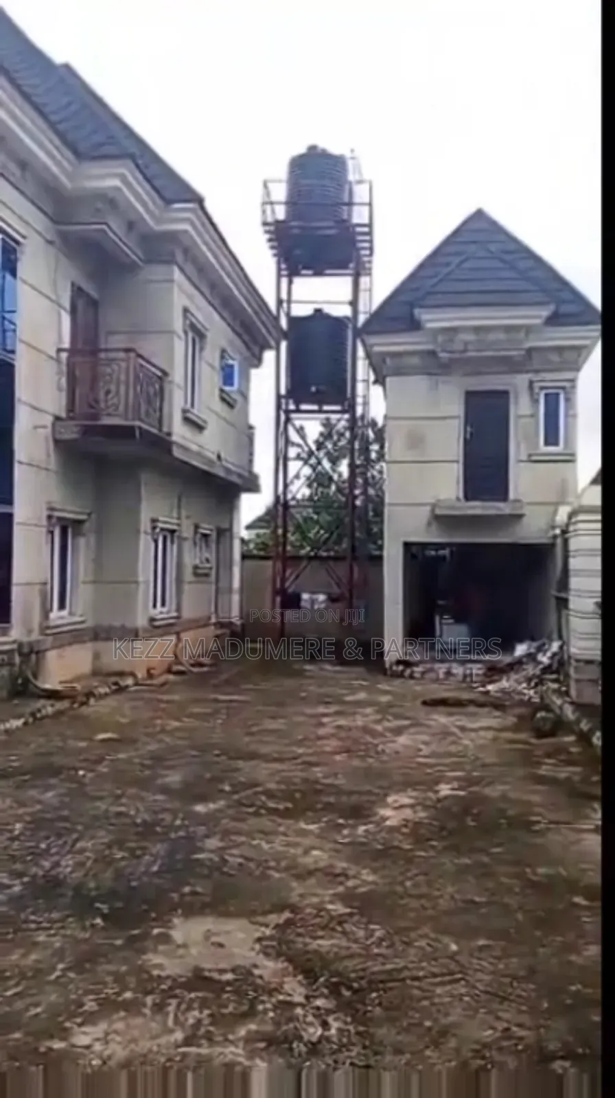 5bdrm Duplex in Proximity To Poly for sale in Owerri