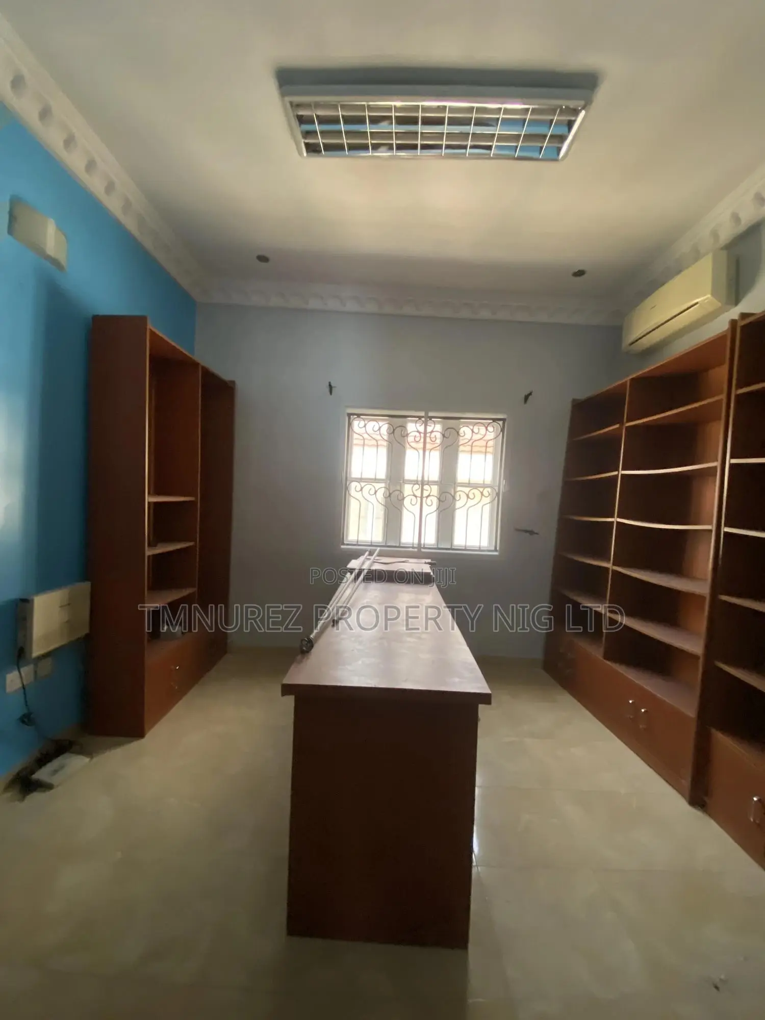 5bdrm Duplex in Chevron for rent in Chevron