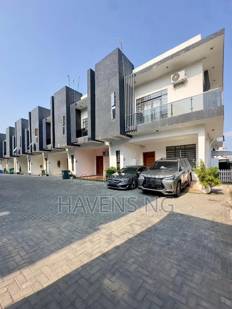 Furnished 4bdrm Duplex in Lekki Phase 2 for sale in Lekki Phase 2