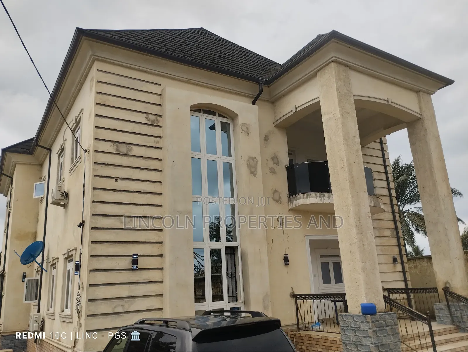 6bdrm Duplex in Stadium Road, Uyo for sale in Uyo