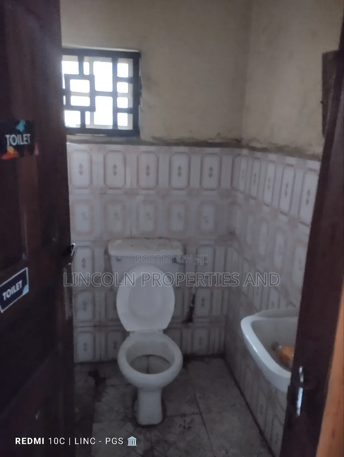 Hall to Let at Aka Road by Ibb Avenue Uyo in Uyo