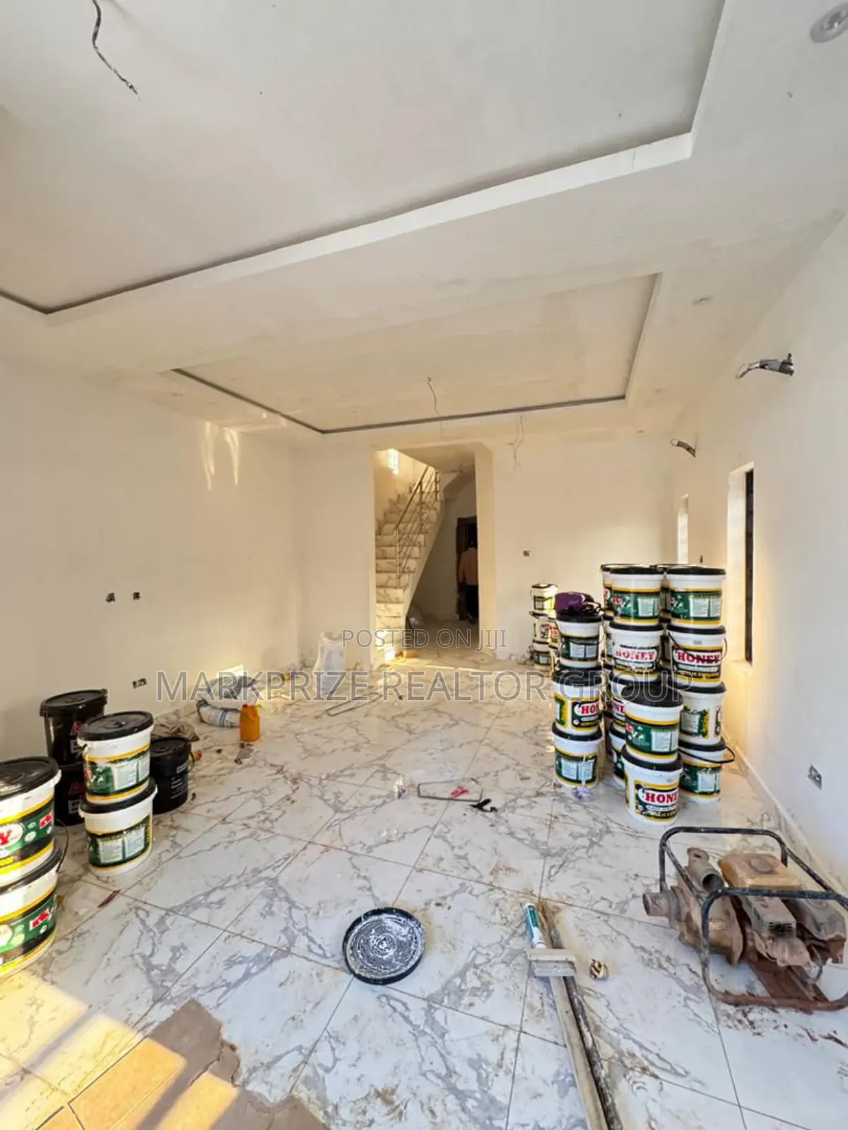 4bdrm Duplex in GRA Phase 1 for sale in GRA Phase 1