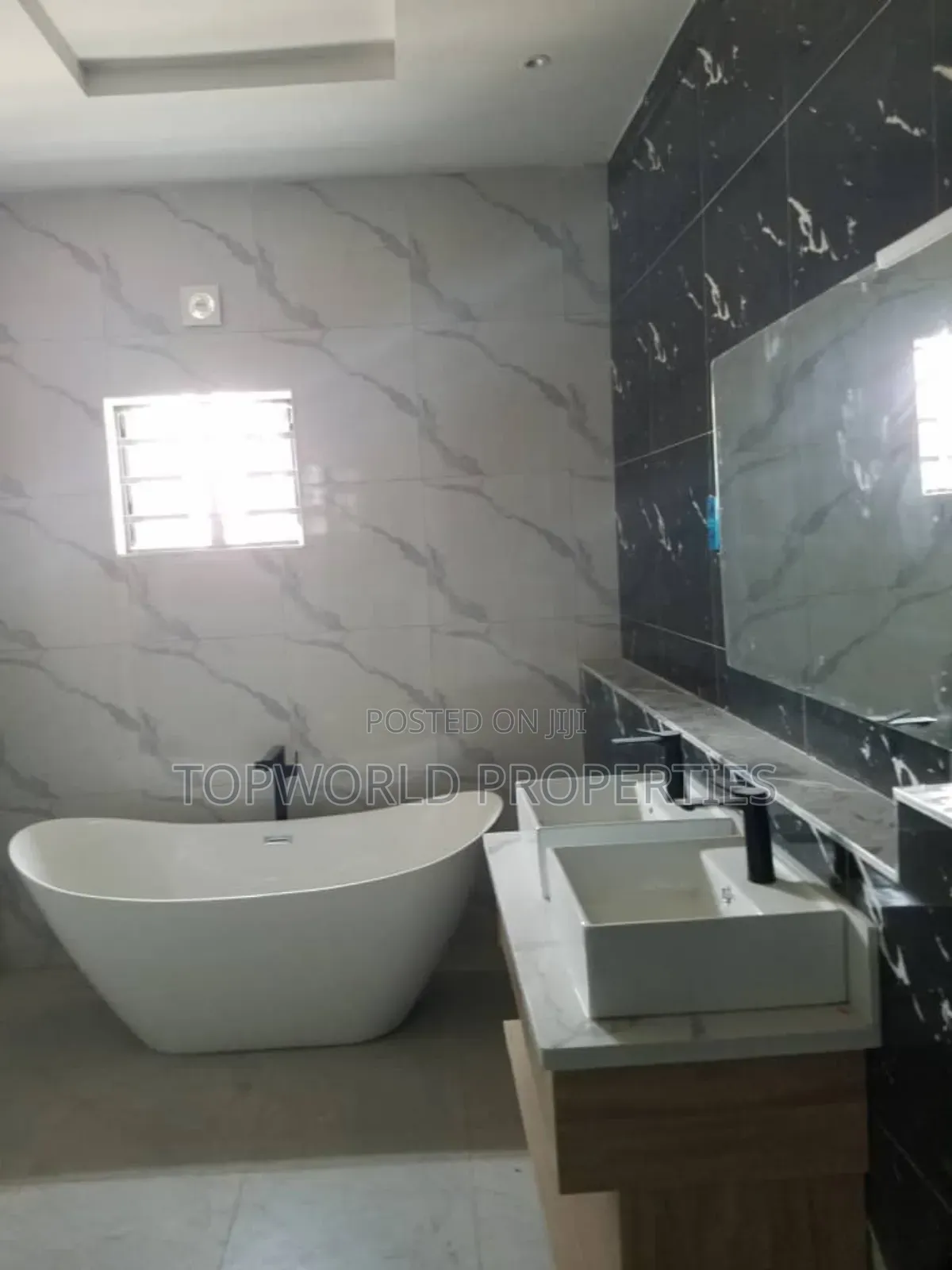 5bdrm Duplex in Adeniyi Jones Ikeja for sale in Adeniyi Jones