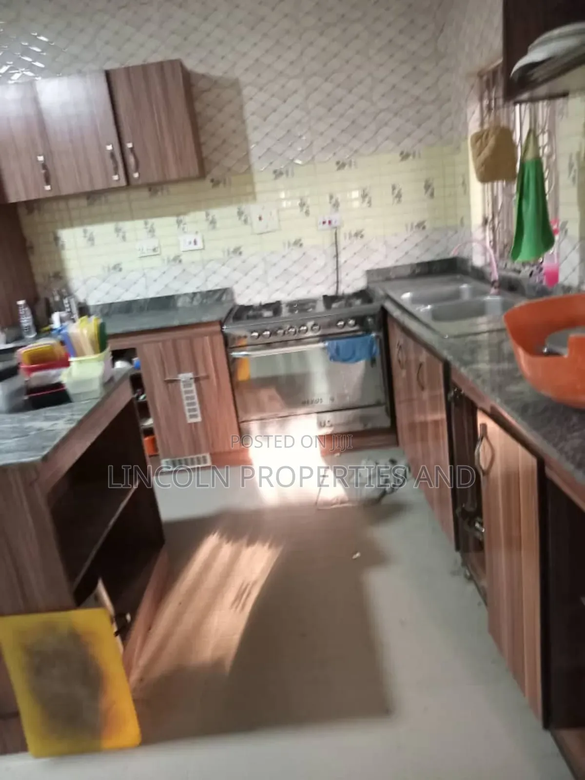 6bdrm Duplex in Idoro By Pepsi, Uyo for sale in Uyo