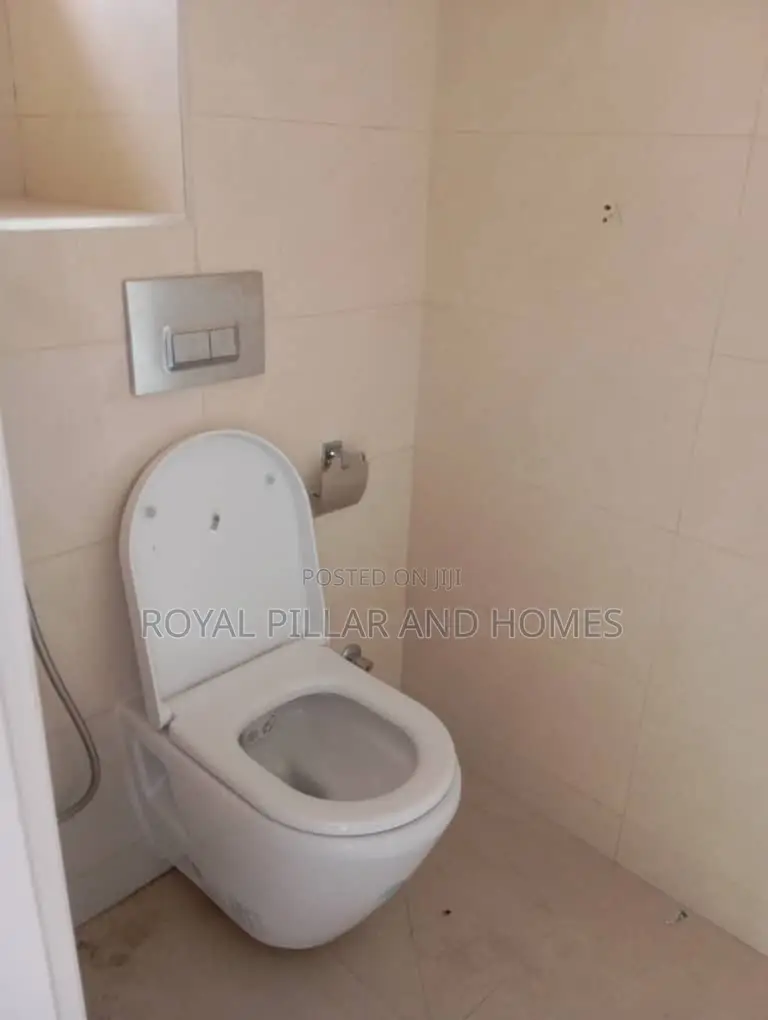 4bdrm Townhouse / Terrace in Utako for rent in Utako