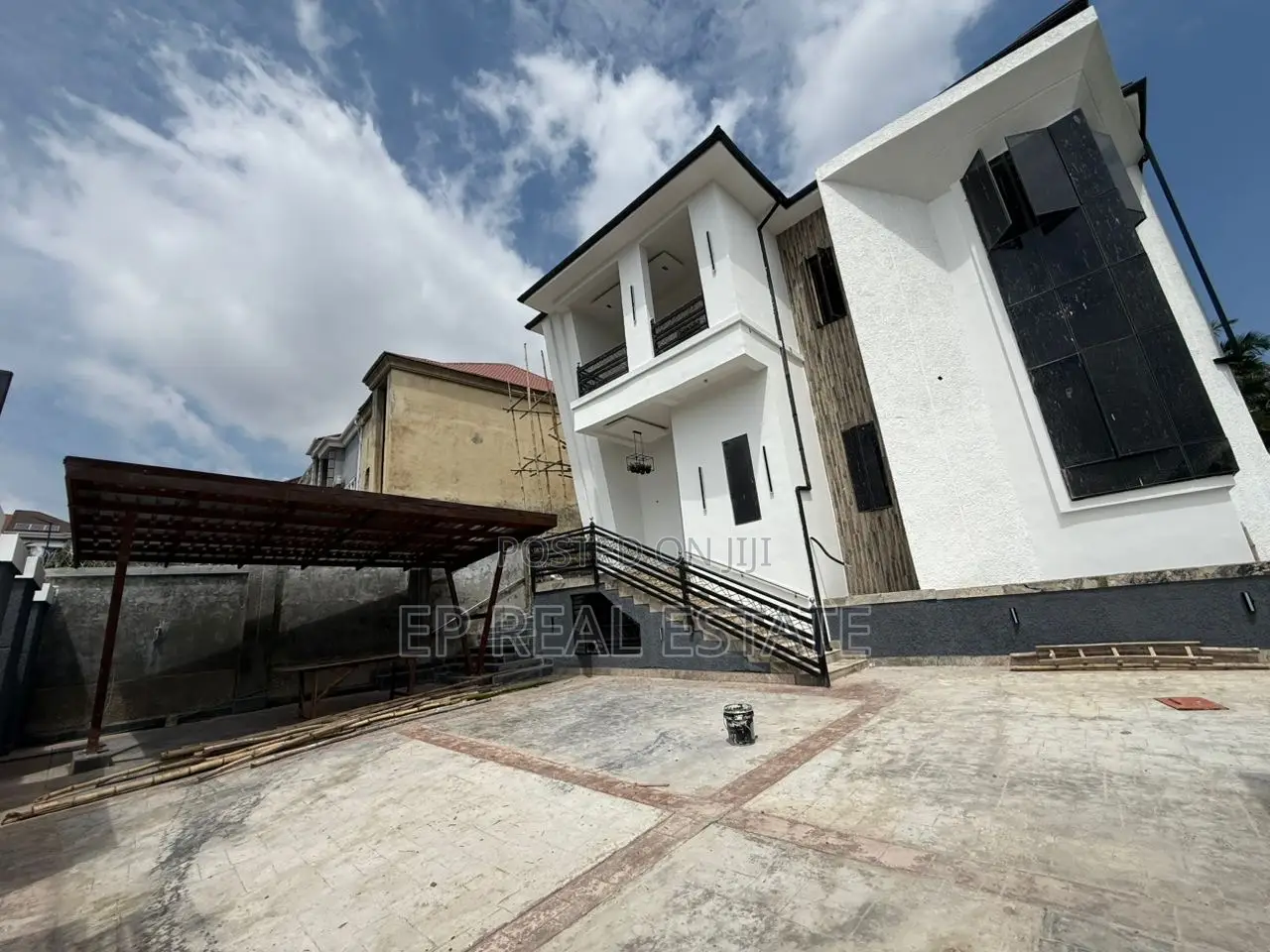 5bdrm Duplex in Asokoro for sale in Asokoro