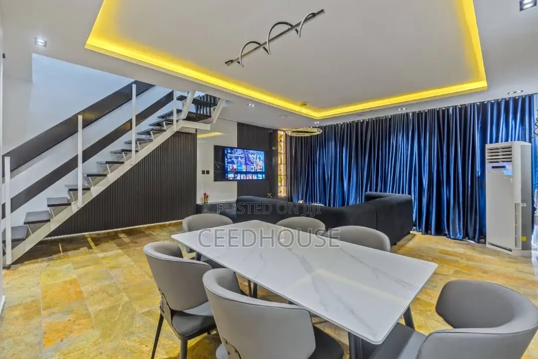Luxurious 2/3 Bedrooms Duplex With With Sea / City View in 1004