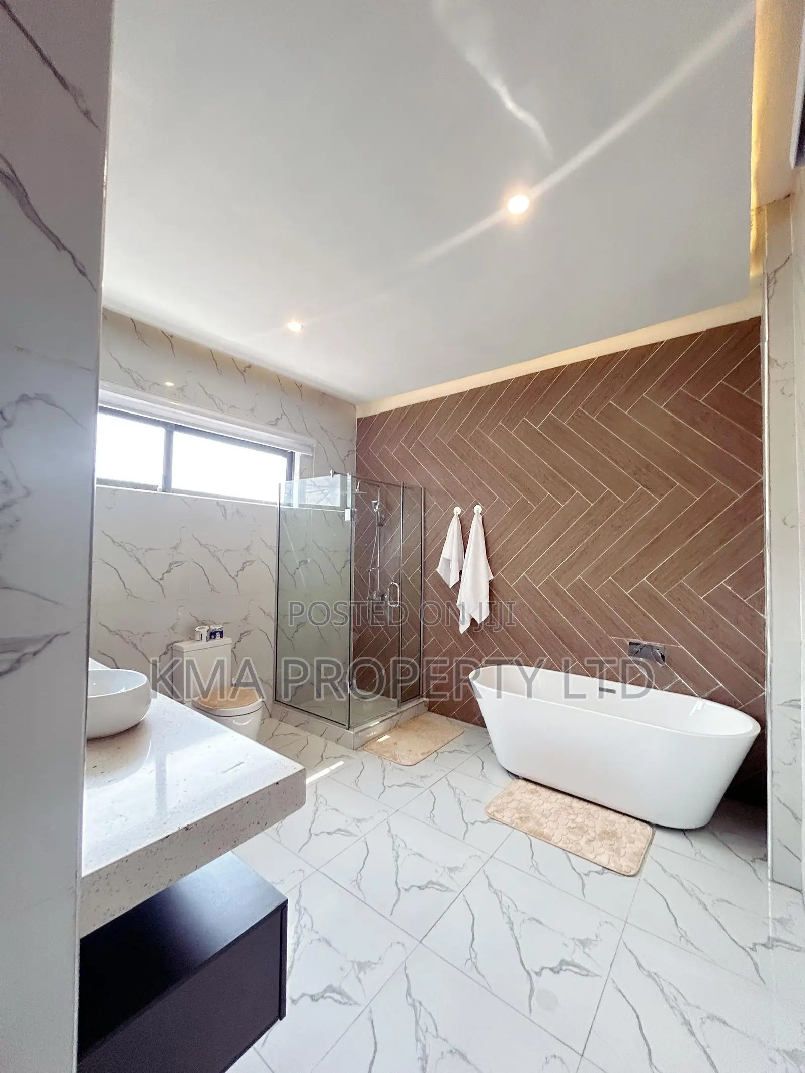Luxurious 4 Bedroom Duplex With Swimming Pool in Ikate