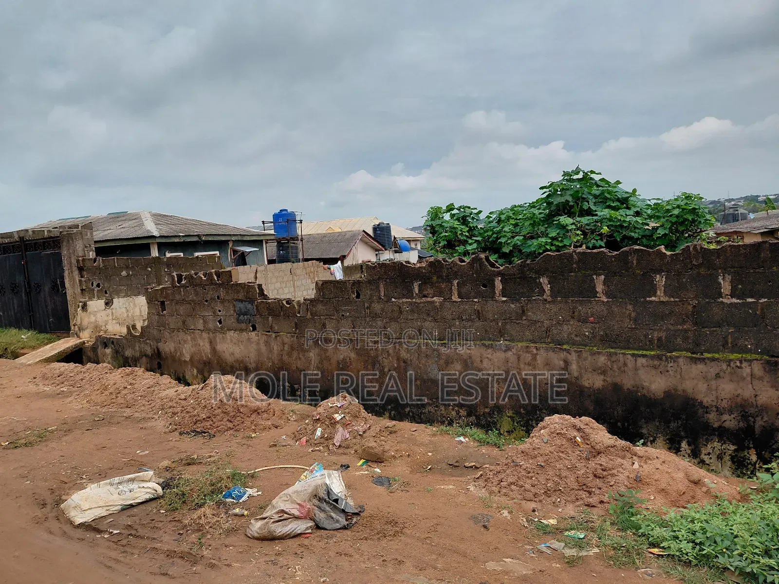 4 Acers of Opp Reedemtiin Canp Fenced Gated Lagos Ibadan Expressway in Obafemi-Owode