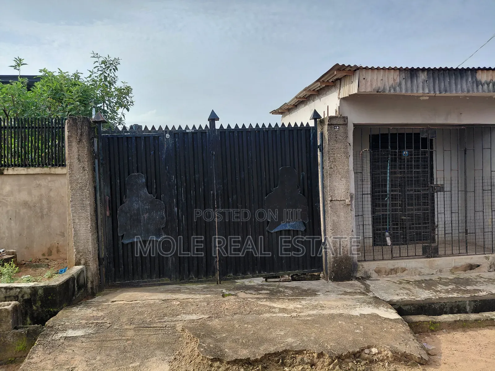 4 Acers of Opp Reedemtiin Canp Fenced Gated Lagos Ibadan Expressway in Obafemi-Owode