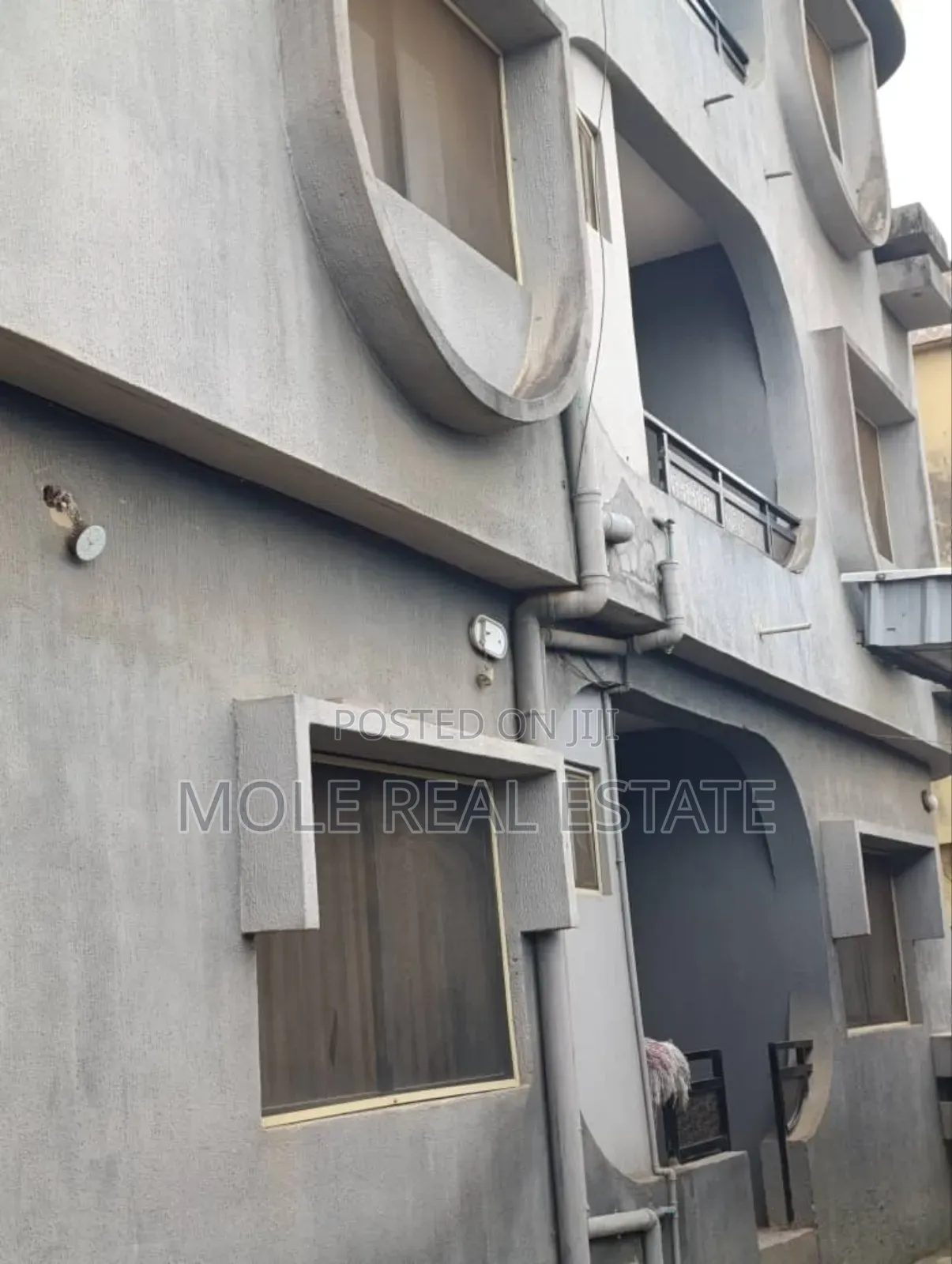 Furnished 3bdrm Block of Flats in Governor'S Road, Obafemi-Owode in Obafemi-Owode