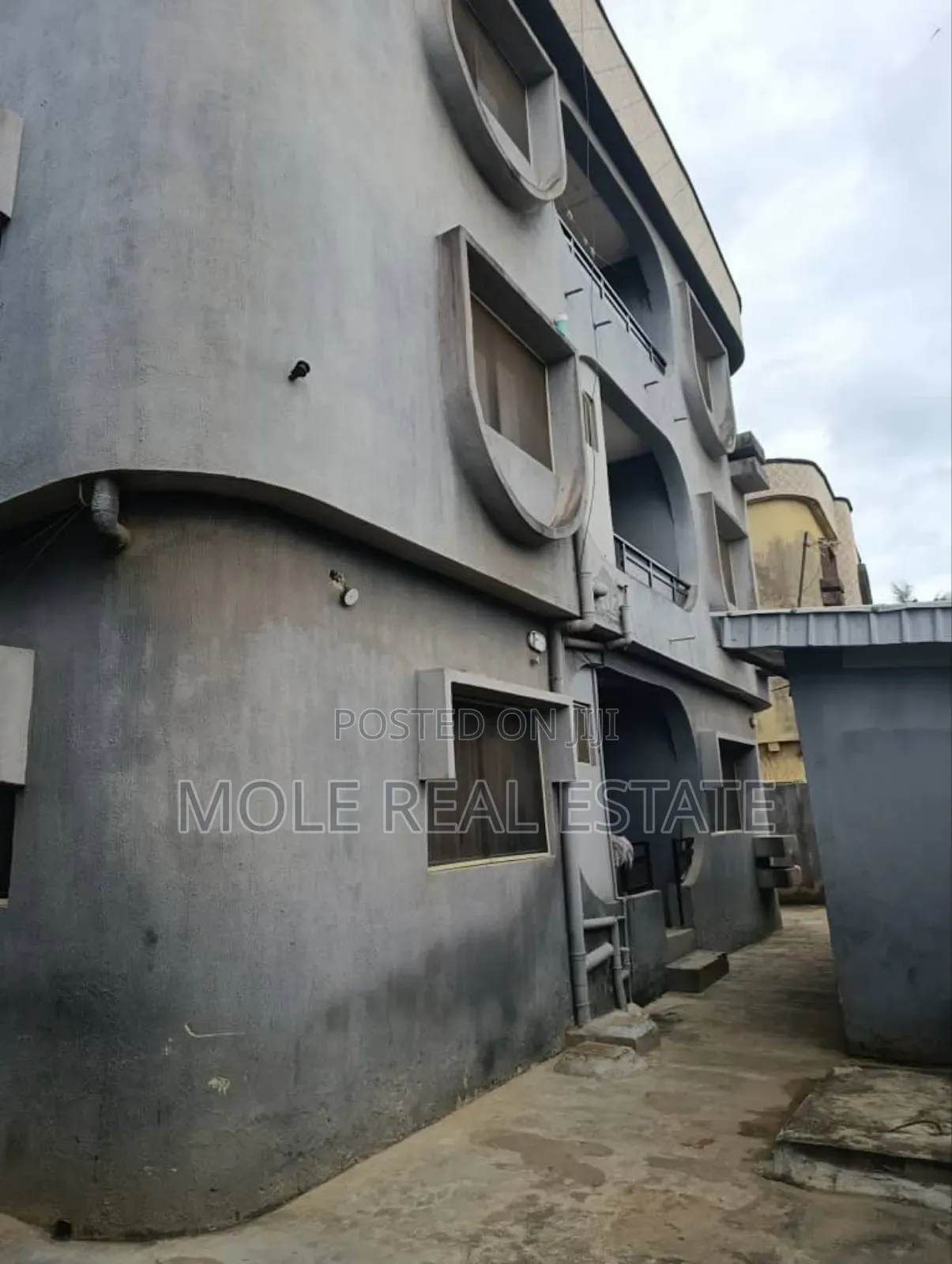 Furnished 3bdrm Block of Flats in Governor'S Road, Obafemi-Owode in Obafemi-Owode