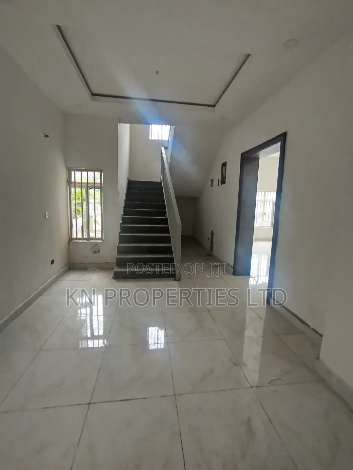 5bdrm Townhouse / Terrace in Gusape Main, Guzape District for rent in Guzape District