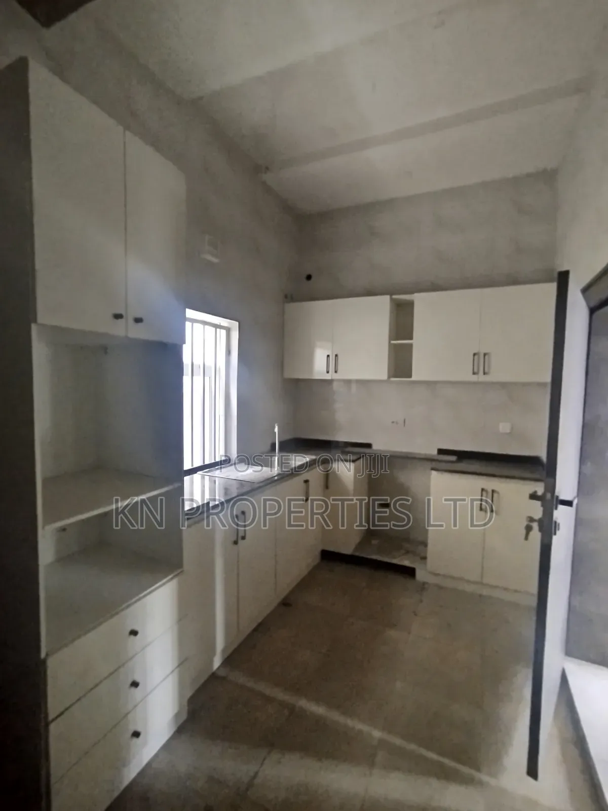 5bdrm Townhouse / Terrace in Gusape Main, Guzape District for rent in Guzape District