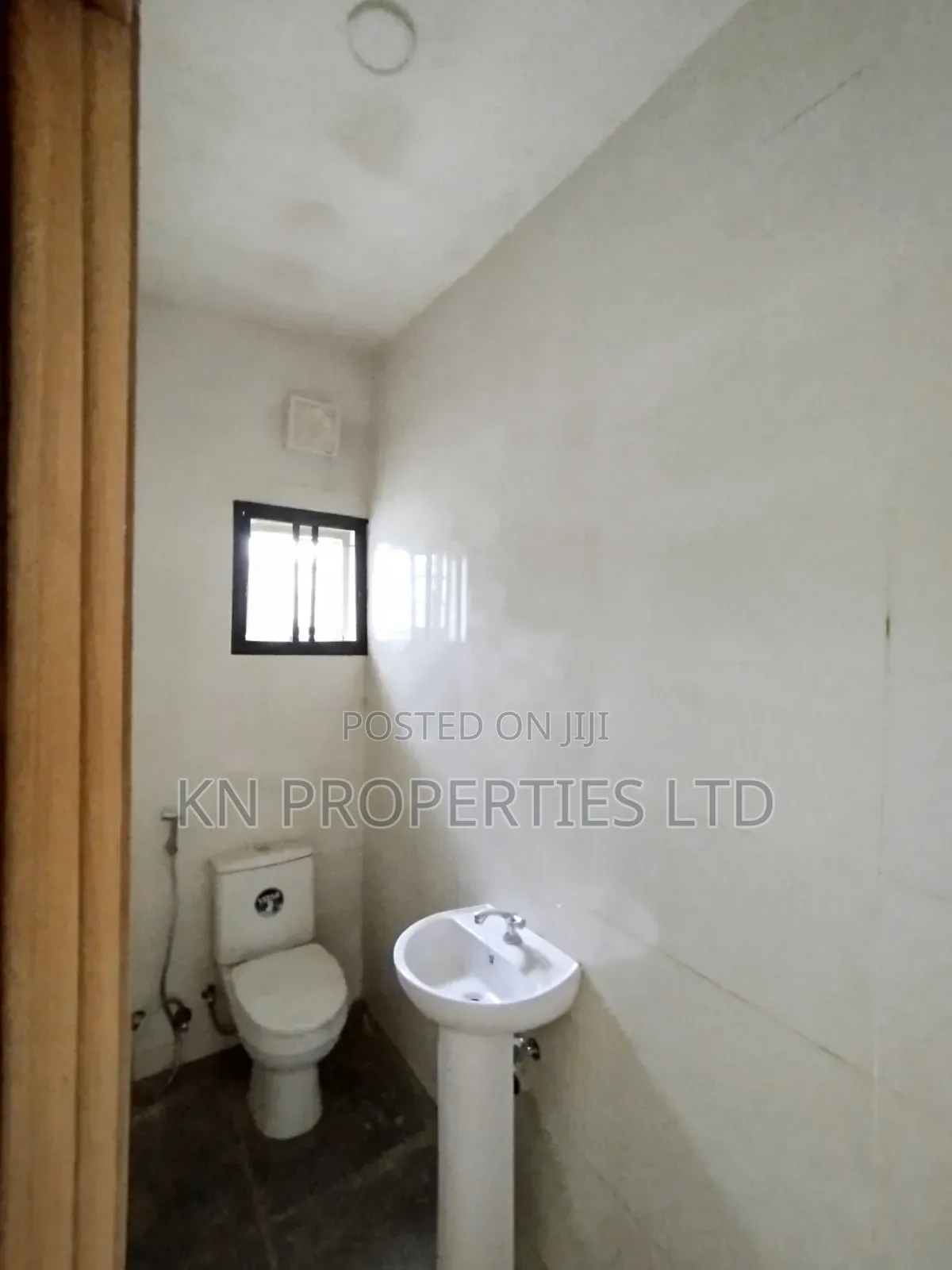 4bdrm Townhouse / Terrace in Gusape Main, Guzape District for rent in Guzape District