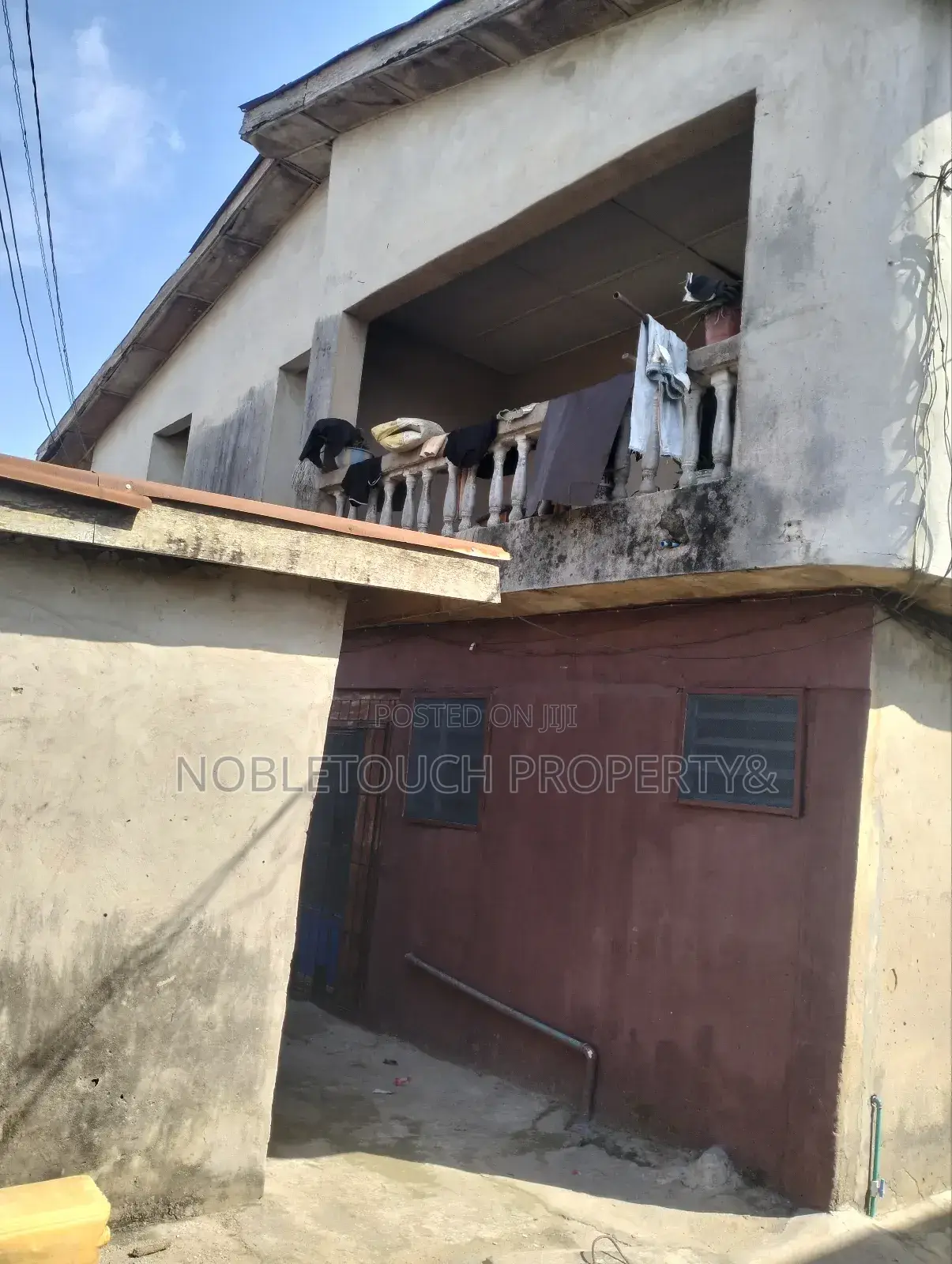 3bdrm Block of Flats in Governor'S Road, Iseri Olofin for sale in Iseri Olofin