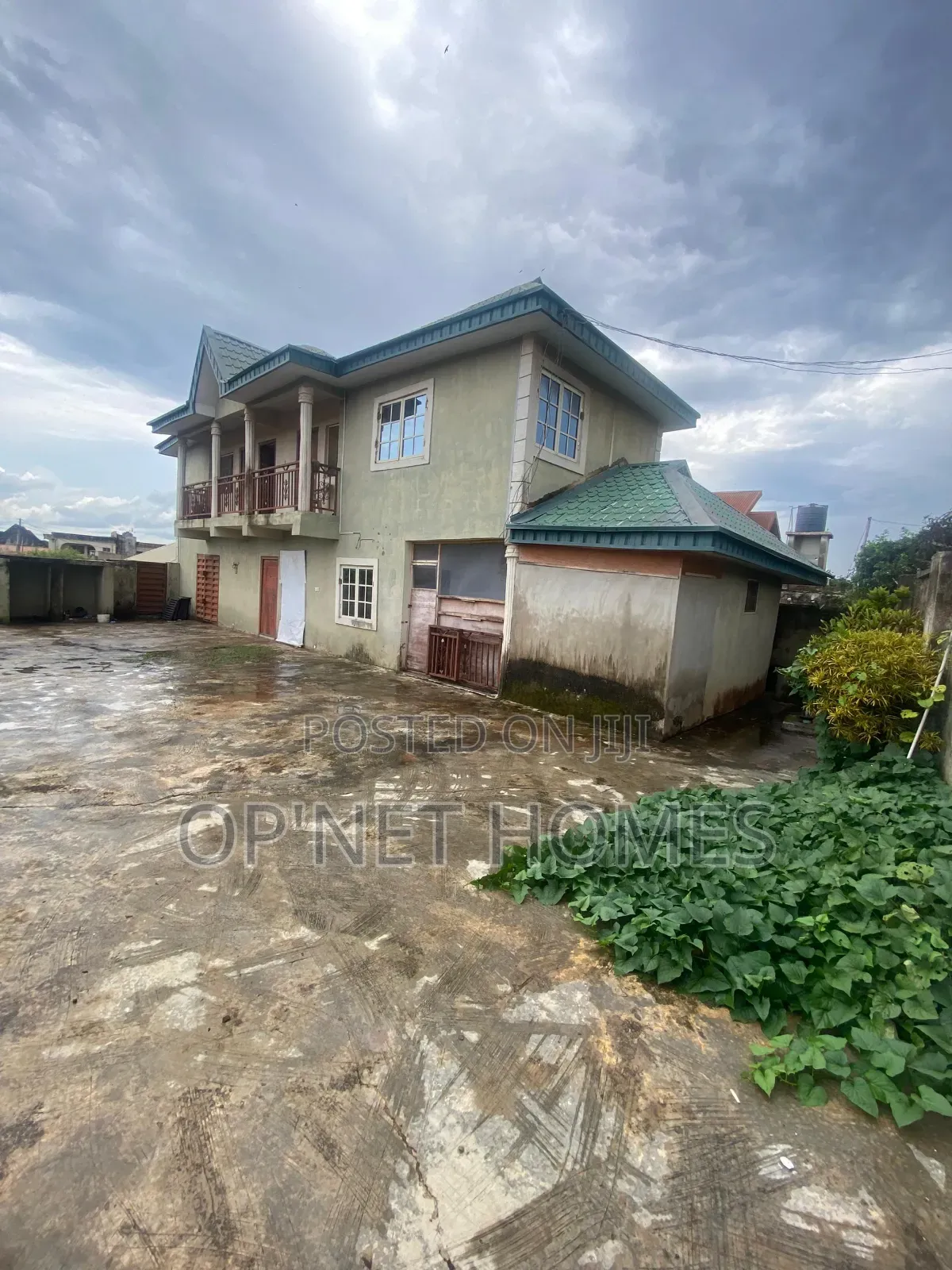 4bdrm Apartment in Akure for sale in Akure