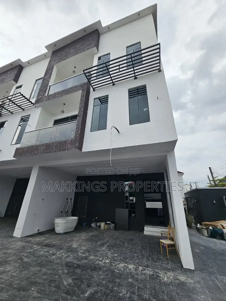 4bdrm Duplex in Thomas Estate for rent in Thomas Estate