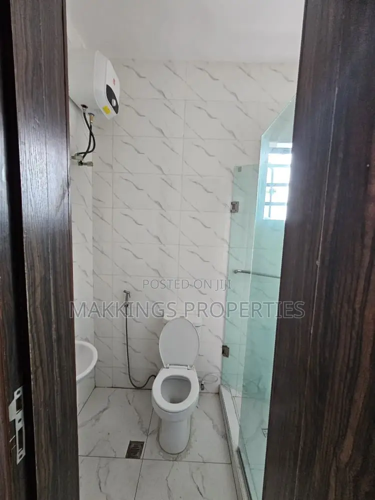 4bdrm Duplex in Thomas Estate for rent in Thomas Estate