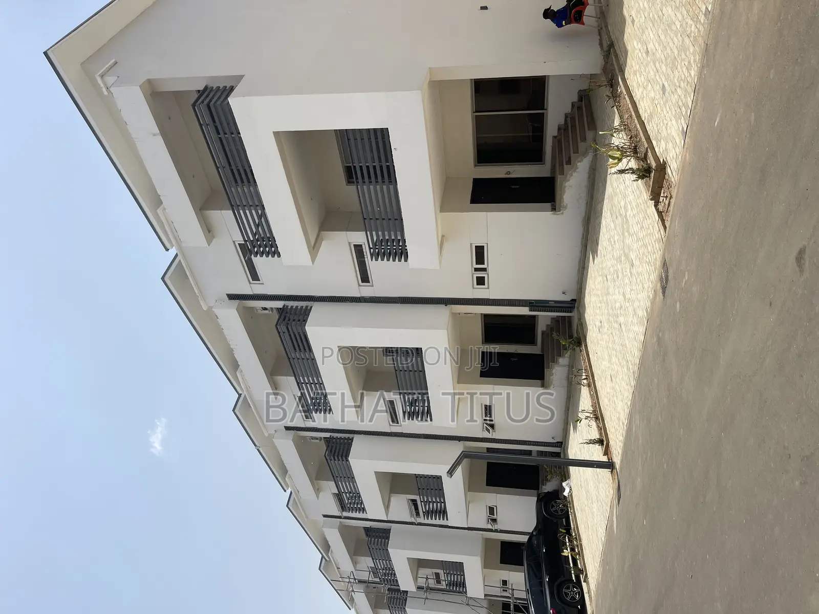 4bdrm Duplex in Bilaad Estate, Life Camp for sale in Life Camp