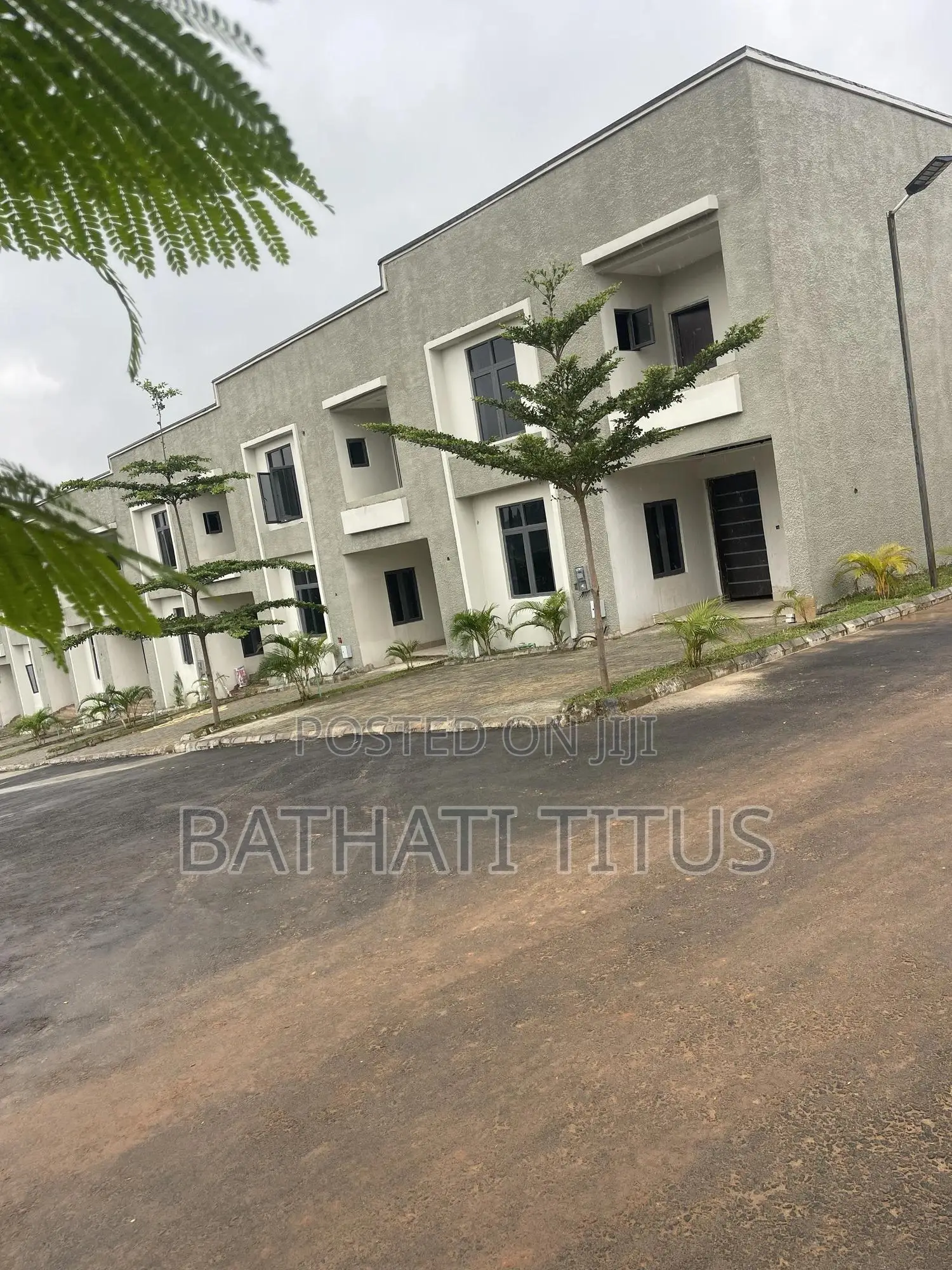 3bdrm Duplex in Klimatt Estate Idu, Life Camp for sale in Life Camp