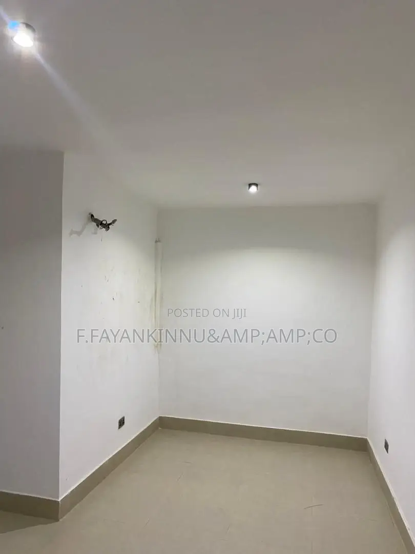 6bdrm Duplex in Guzape District for sale in Guzape District