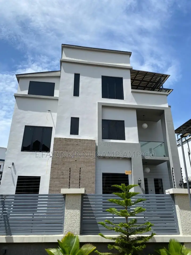 6bdrm Duplex in Guzape District for sale in Guzape District
