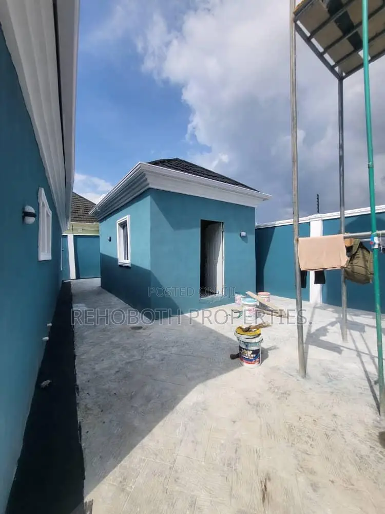 3bdrm Bungalow in Green View Estate, Akala Express for sale in Akala Express