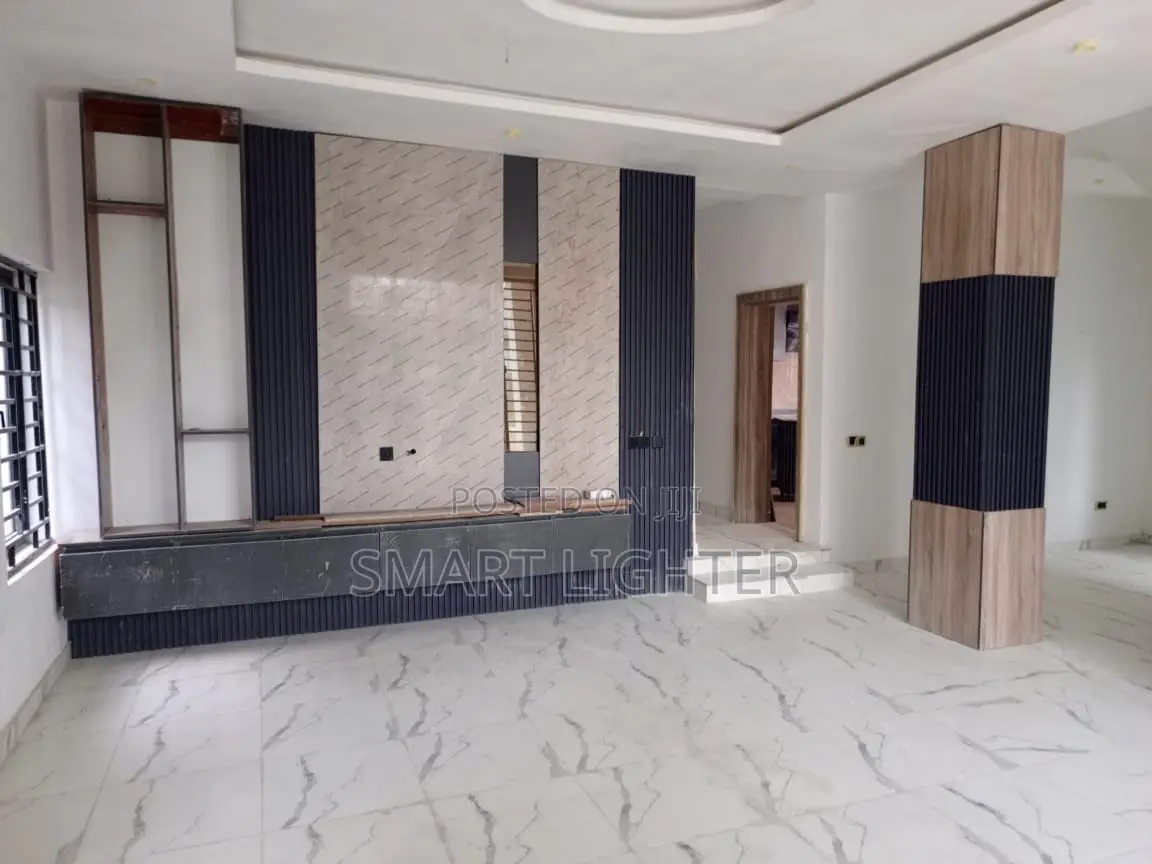 2bdrm Block of Flats in Apo Resettlement for sale in Apo Resettlement