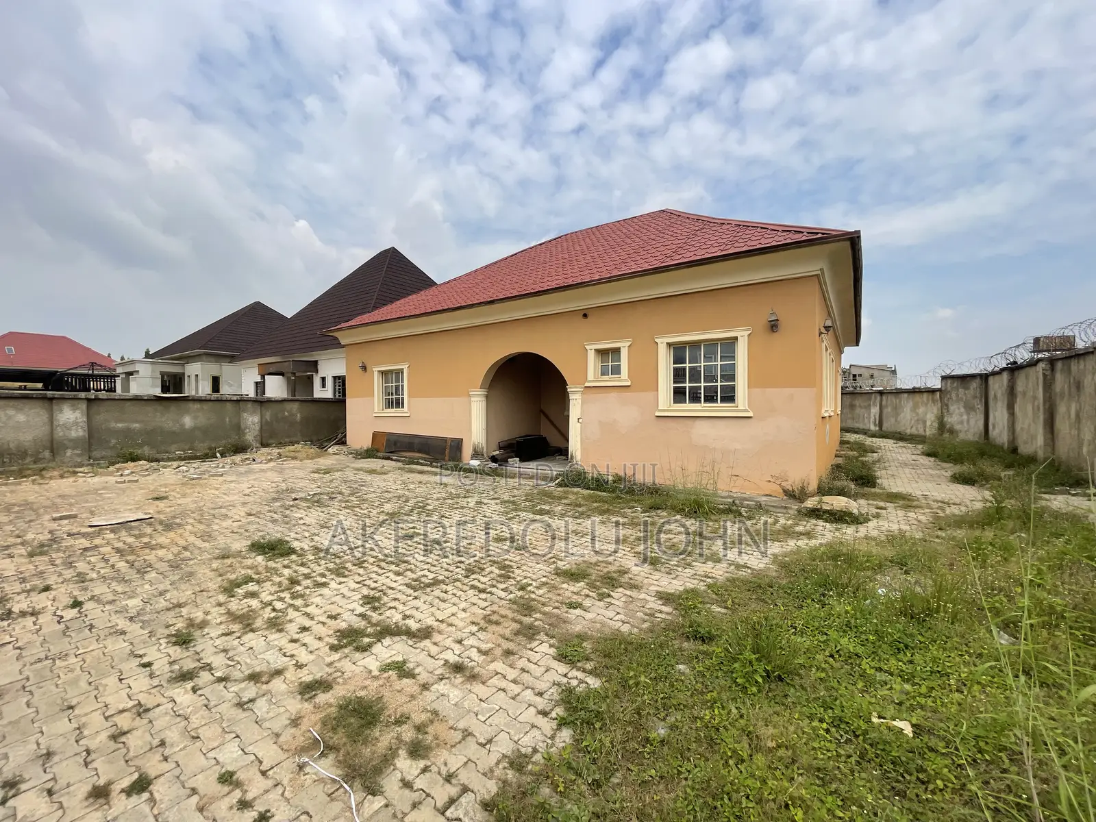 3bdrm Bungalow in Idu Industrial for sale in Idu Industrial