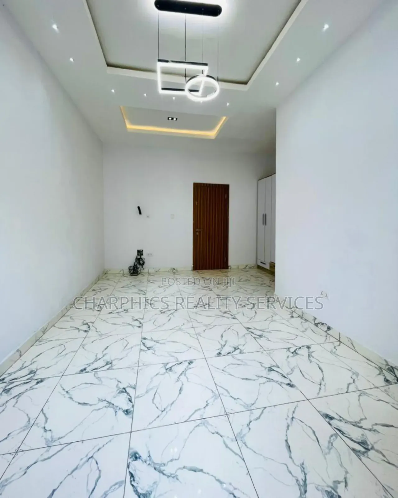 3bdrm Duplex in Ikota for sale in Ikota
