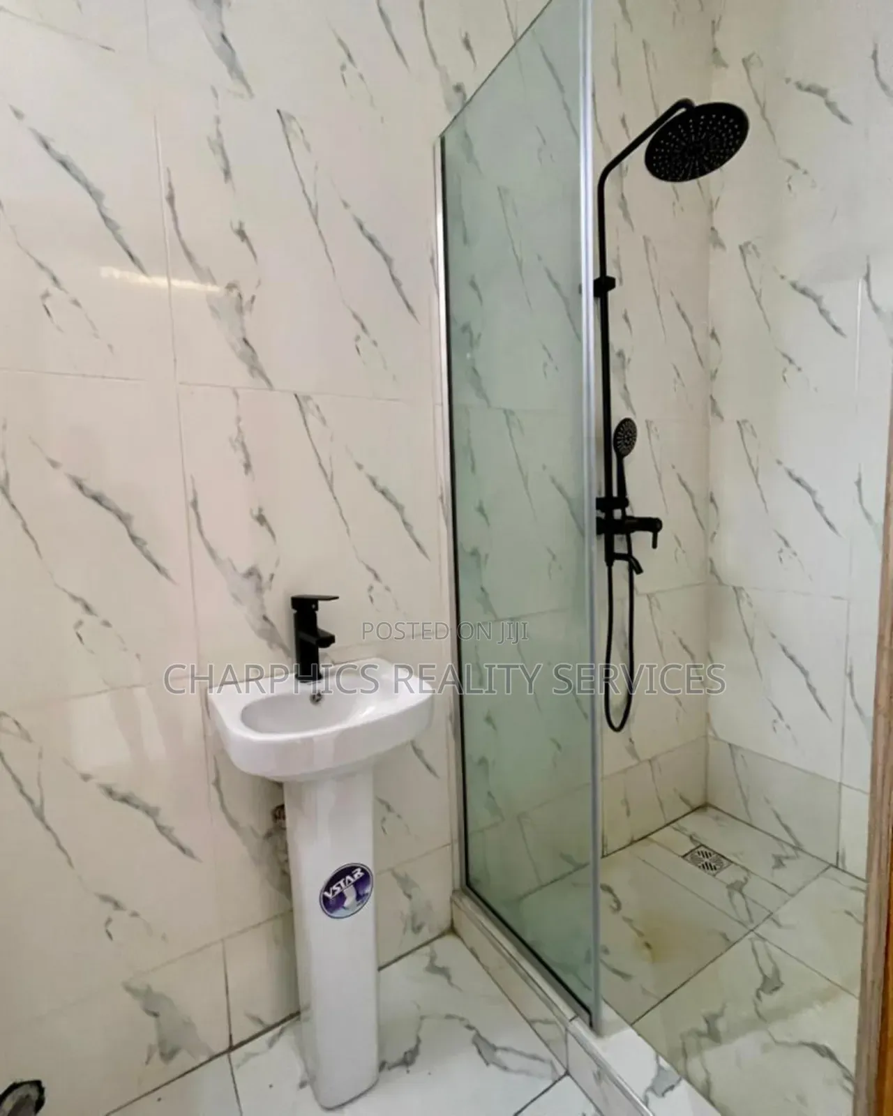 3bdrm Duplex in Ikota for sale in Ikota