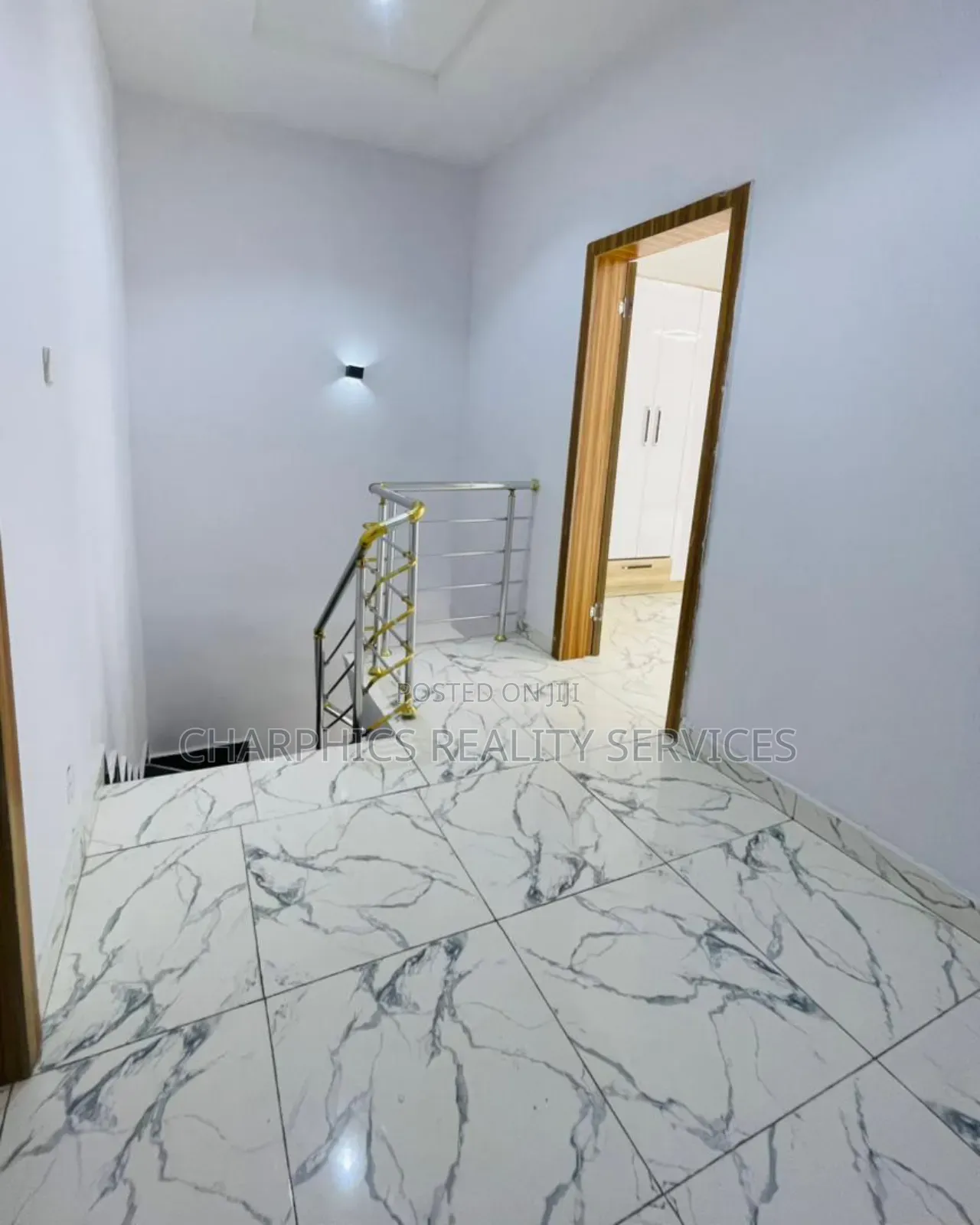 3bdrm Duplex in Ikota for sale in Ikota